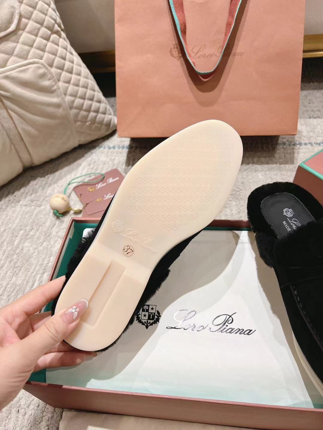 LP Charms Walk Babouche Loafer Black Suede With Rabbit Fur Lining 206239