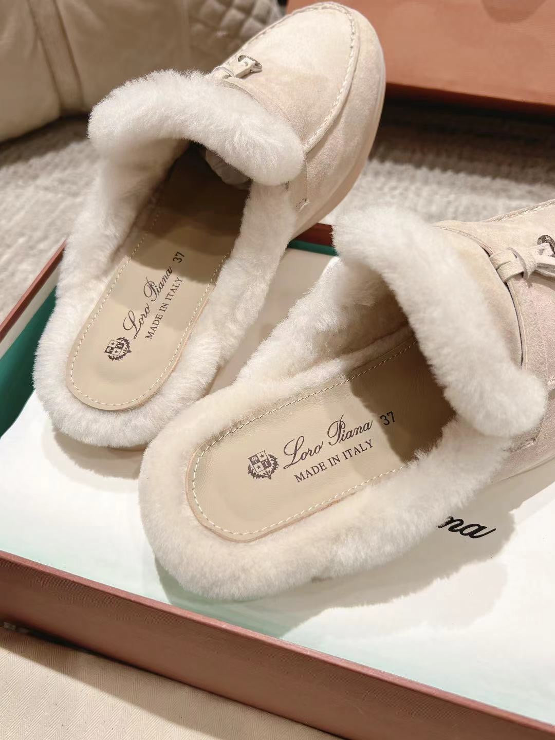 LP Charms Walk Babouche Loafer Bisque Cream mix White Suede With Rabbit Fur Lining 206243