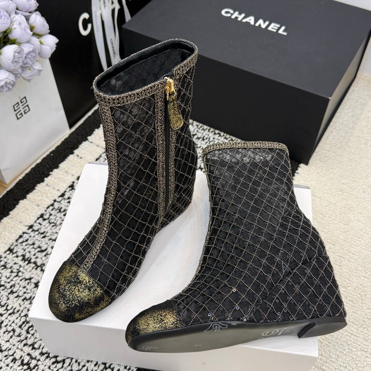 CC 26 Wedge Heel Boot Black Mesh Leather 588857