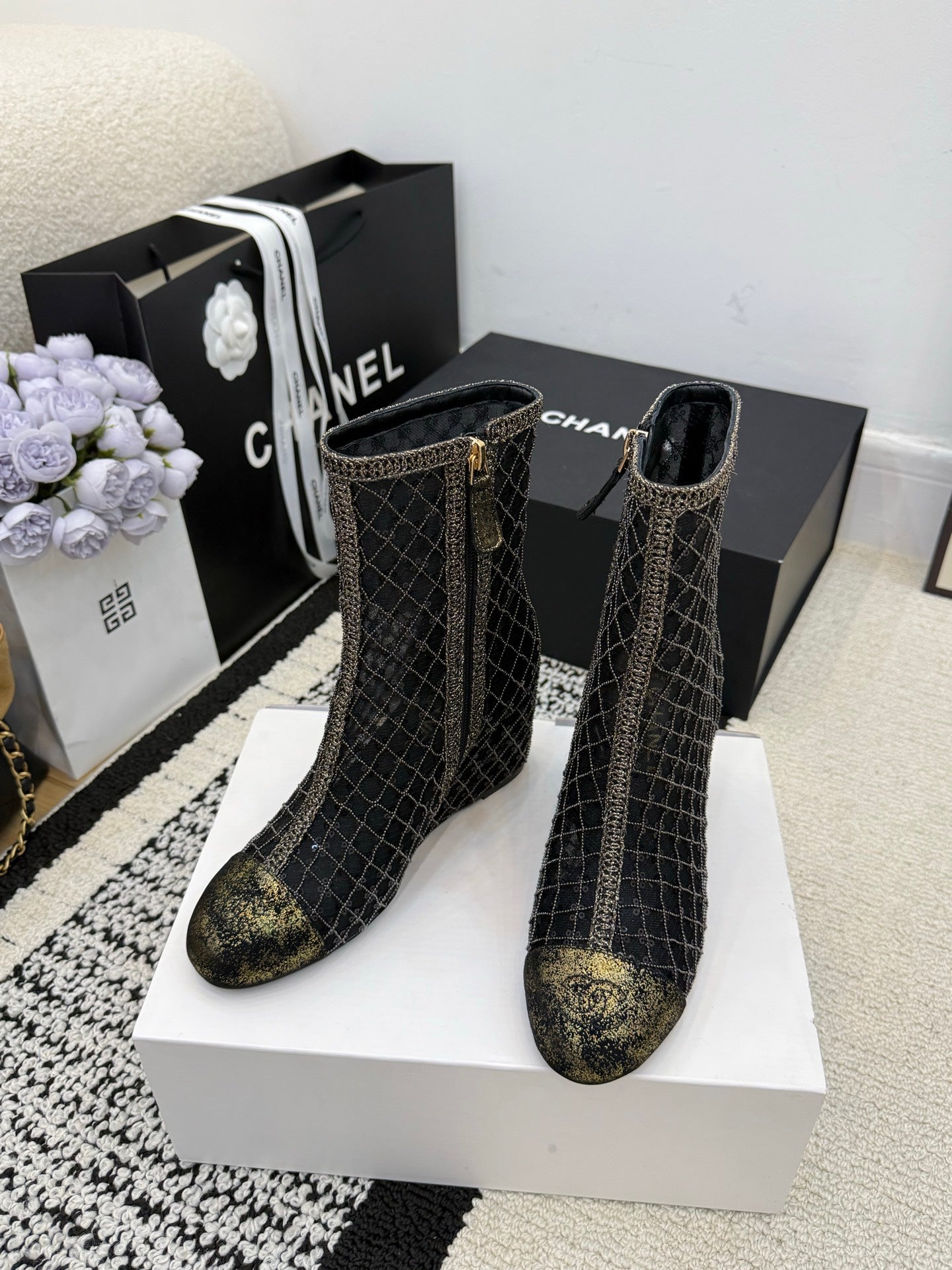 CC 26 Wedge Heel Boot Black Mesh Leather 588857