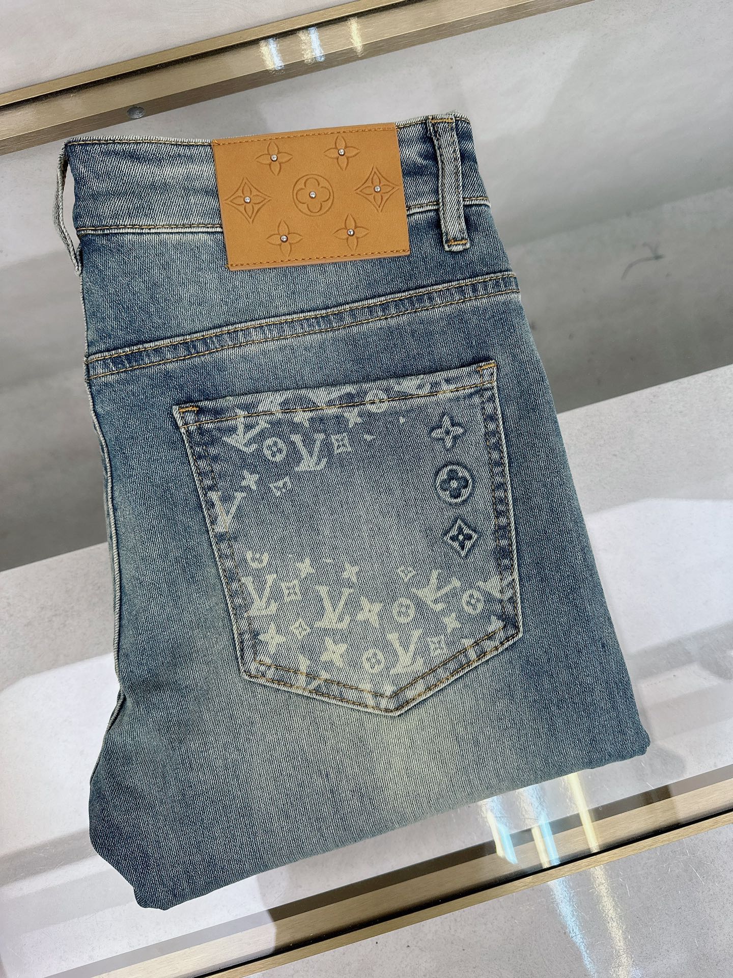 LV DENIM JEAN 239620