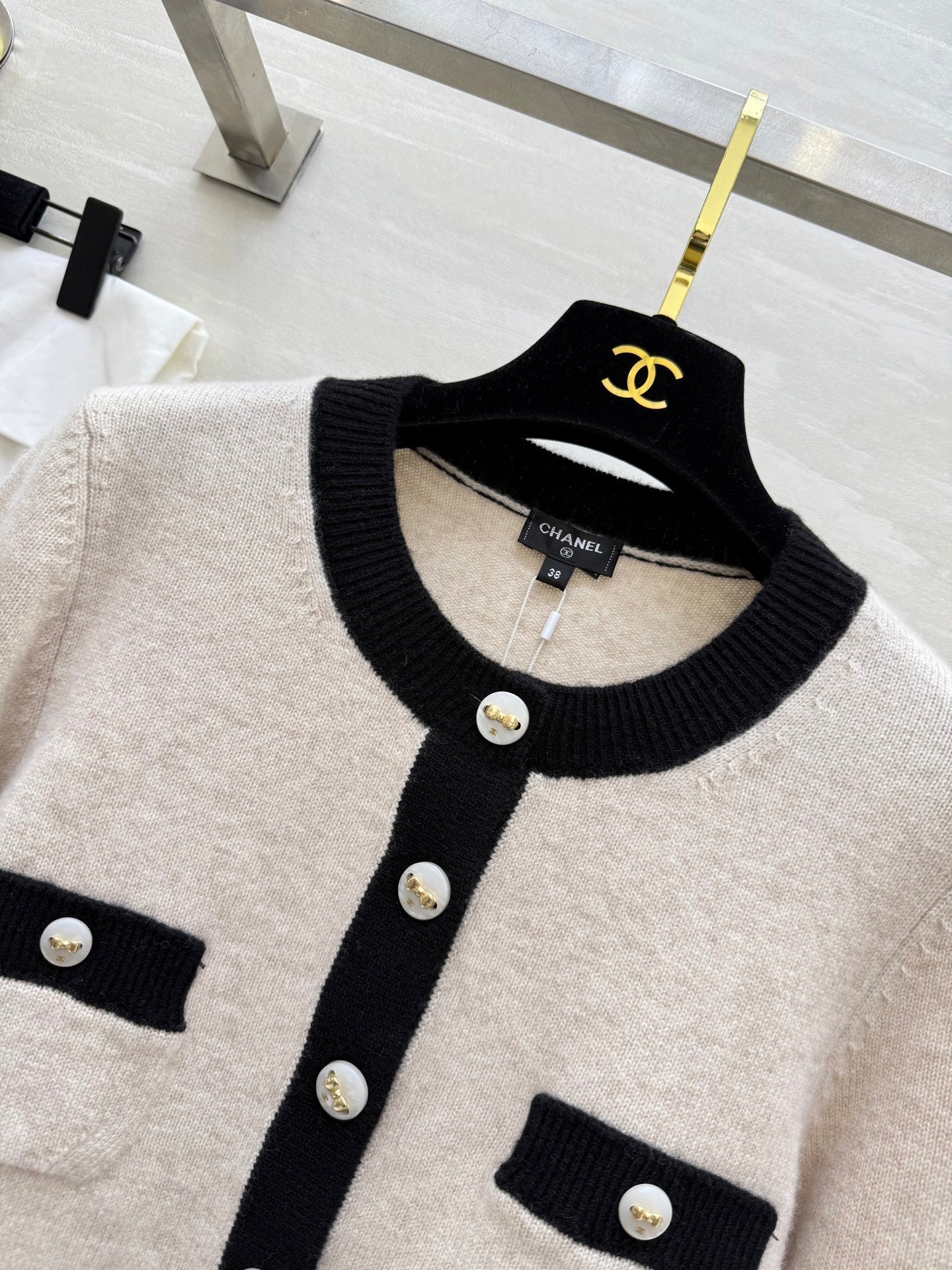 Chanel 2025 Two-Piece Cardigan Jacket Beige Wool Cashmere 319526