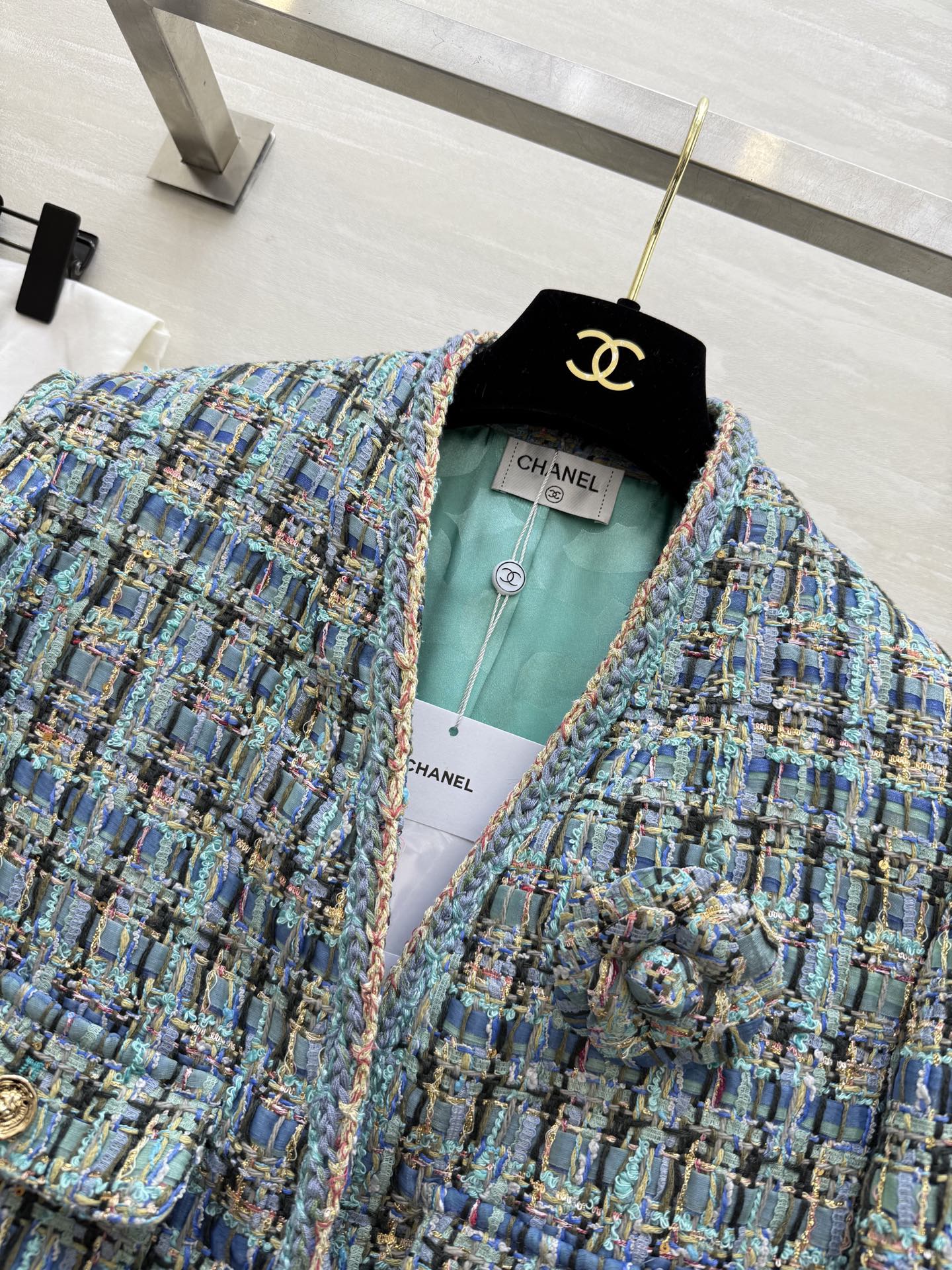 Chanel 2025 V-Neck Coat Blue Green Wool Tweed Fabric 319506