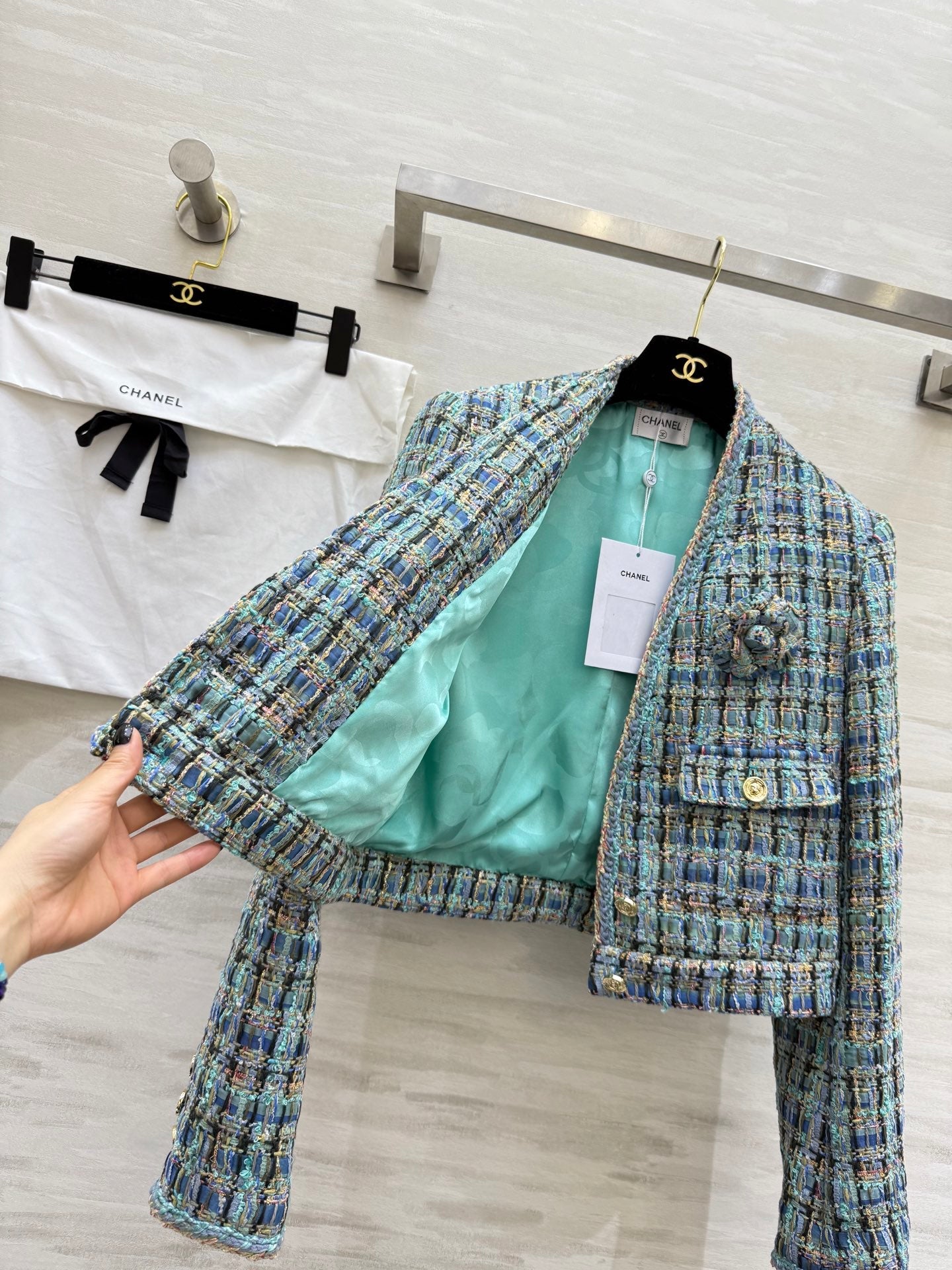 Chanel 2025 V-Neck Coat Blue Green Wool Tweed Fabric 319506