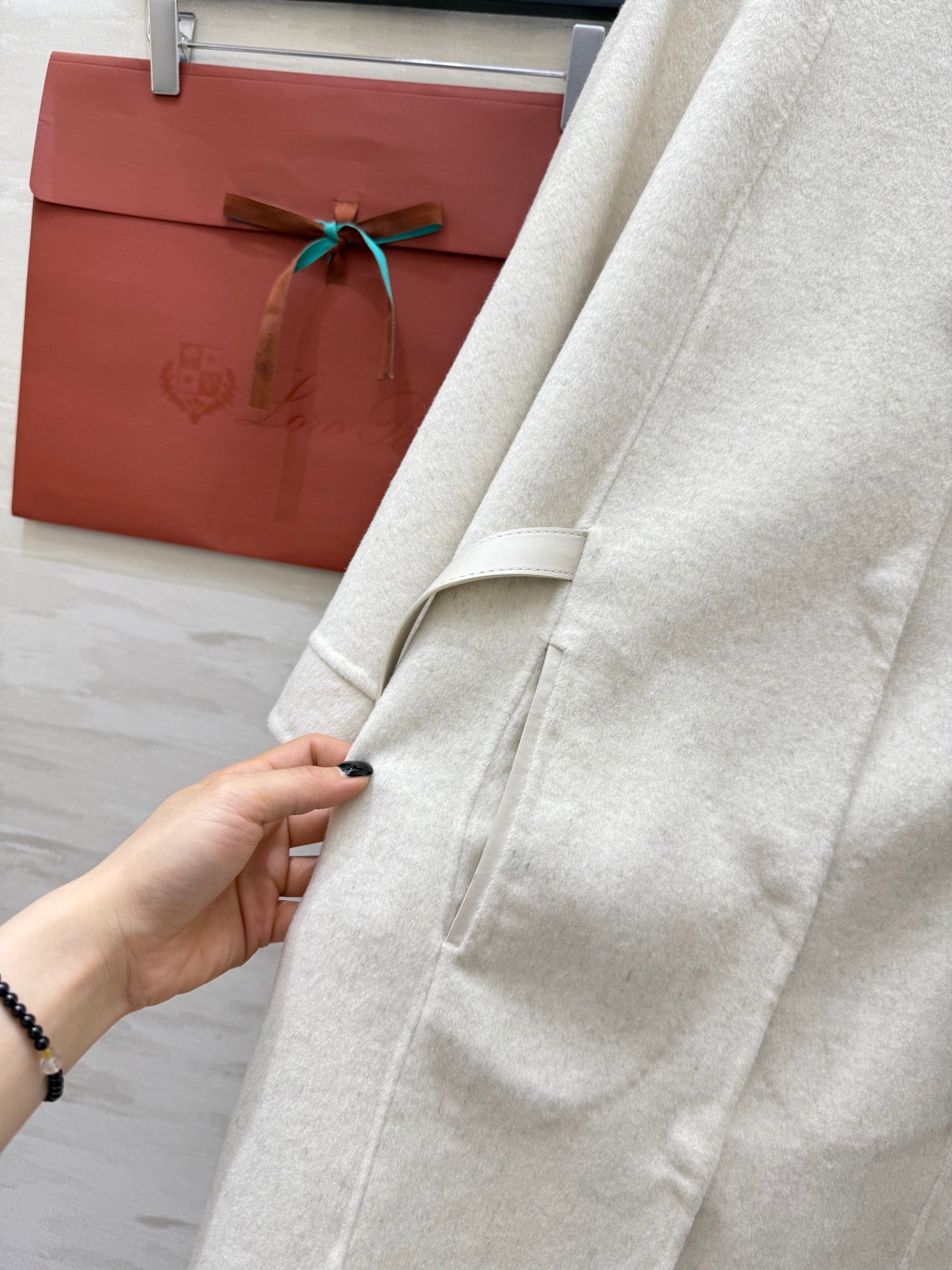 LP 25 Salzburg Cape Coat Cream Cashmere 319364