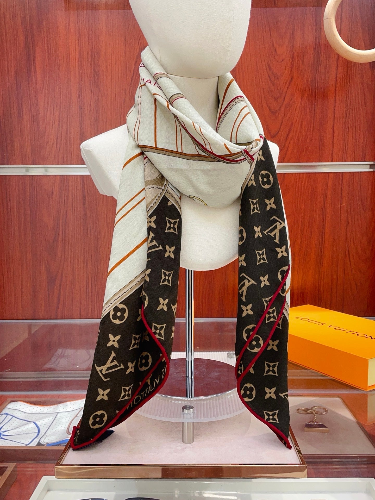 LV Double-sided Scarf 140cm Brown White Cashmere 971051