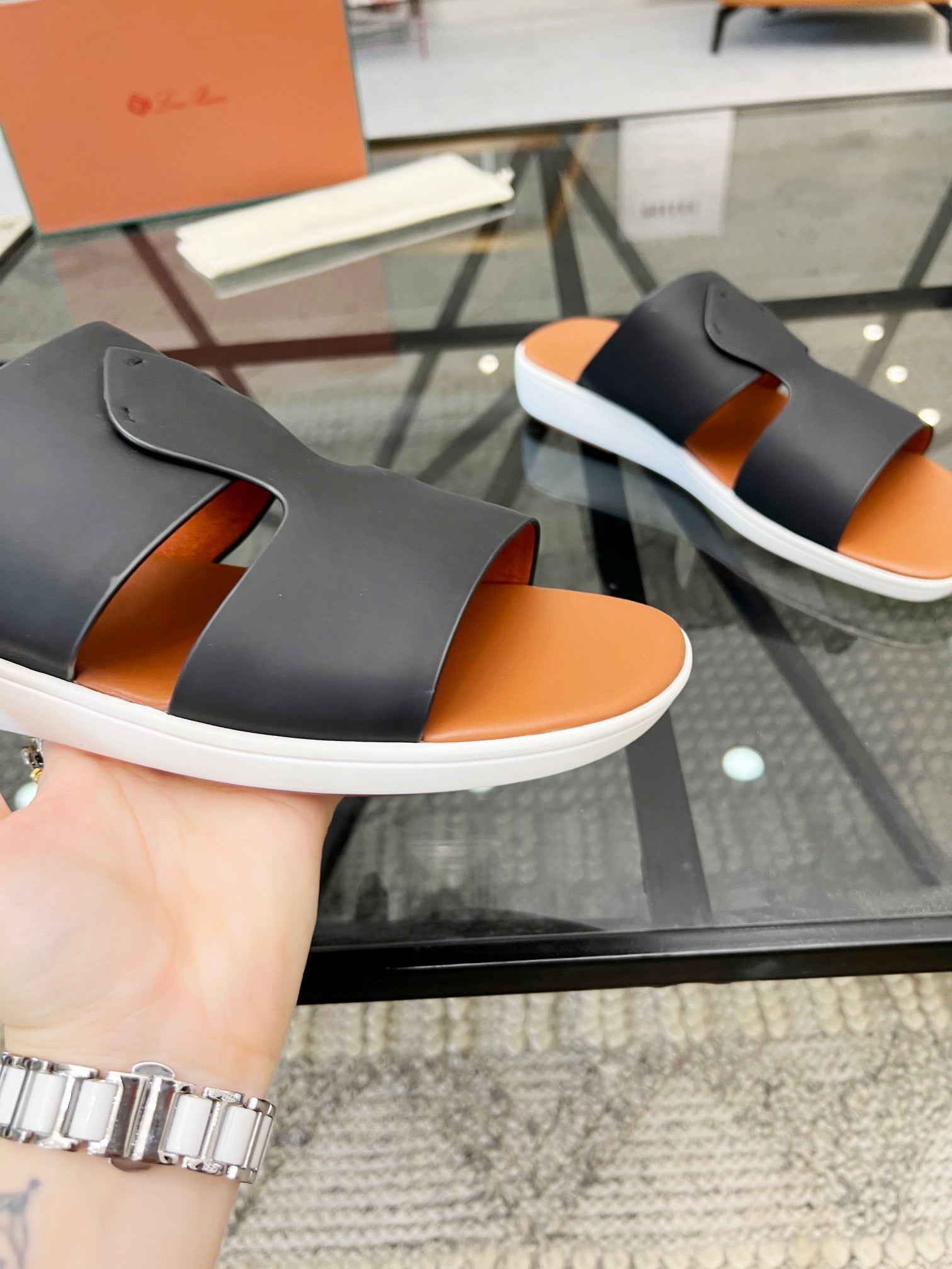 LP CROSSOVER SLIPPERS BLACK CALFSKIN