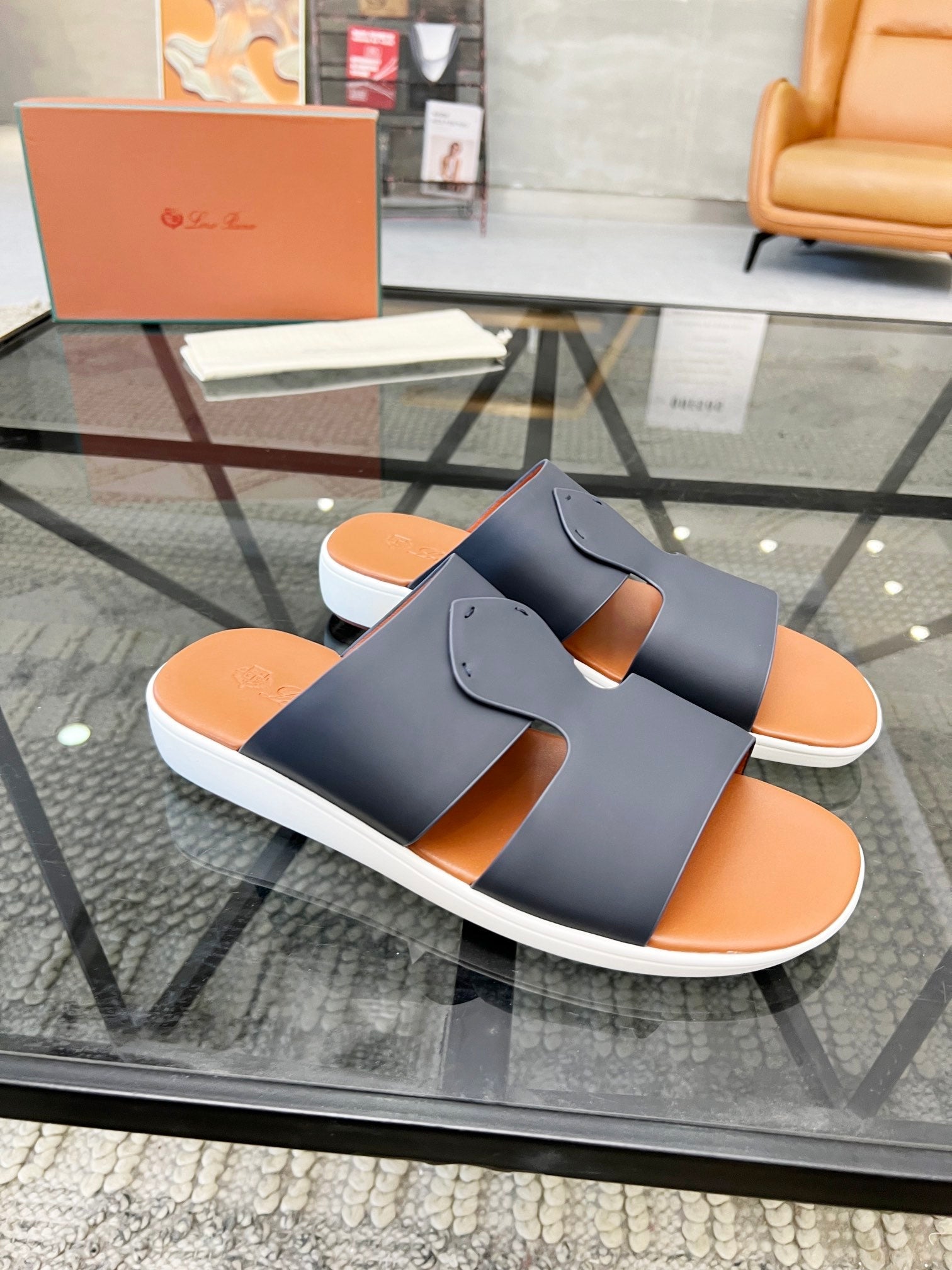 LP CROSSOVER SLIPPERS NAVY CALFSKIN