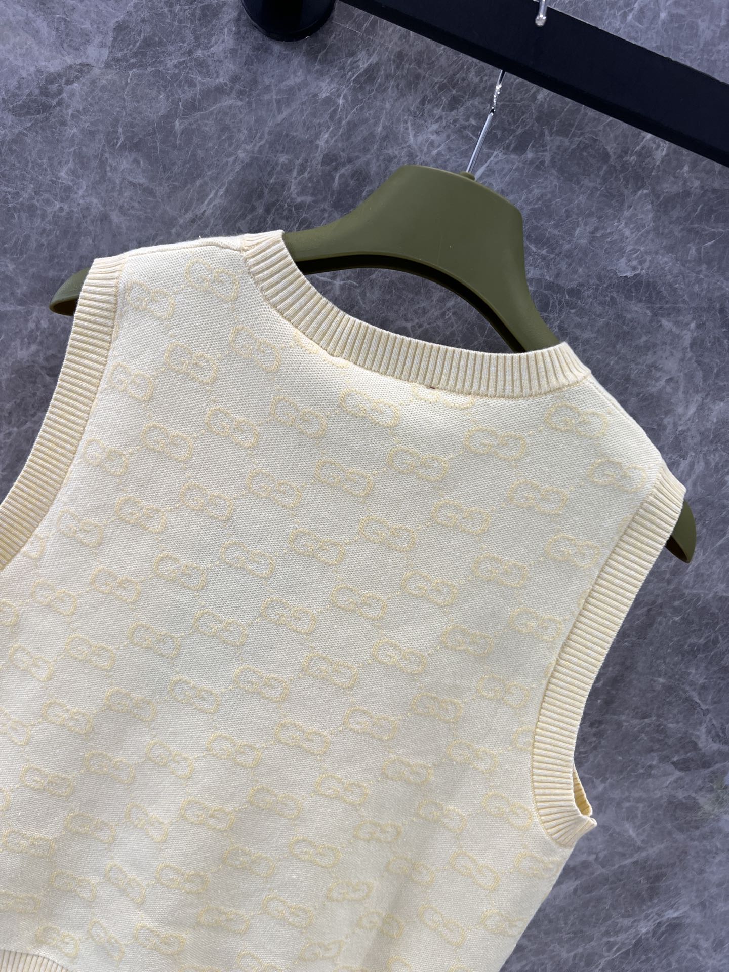 GG 25 Vest Light Yellow Wool 0036