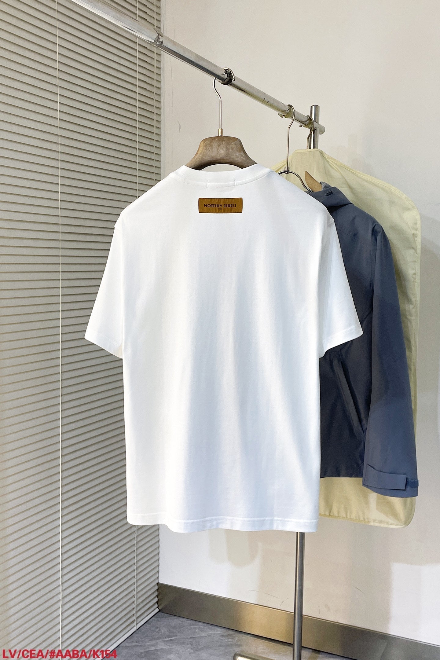 LV T-SHIRT WHITE COTTON 239604