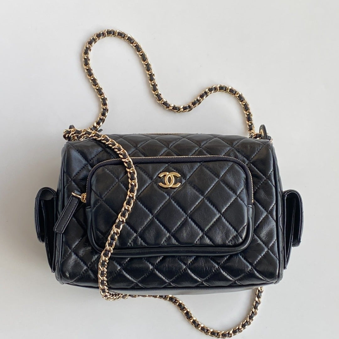 CC 2025 Multi-Pockets Camera Case Bag Black Calfskin