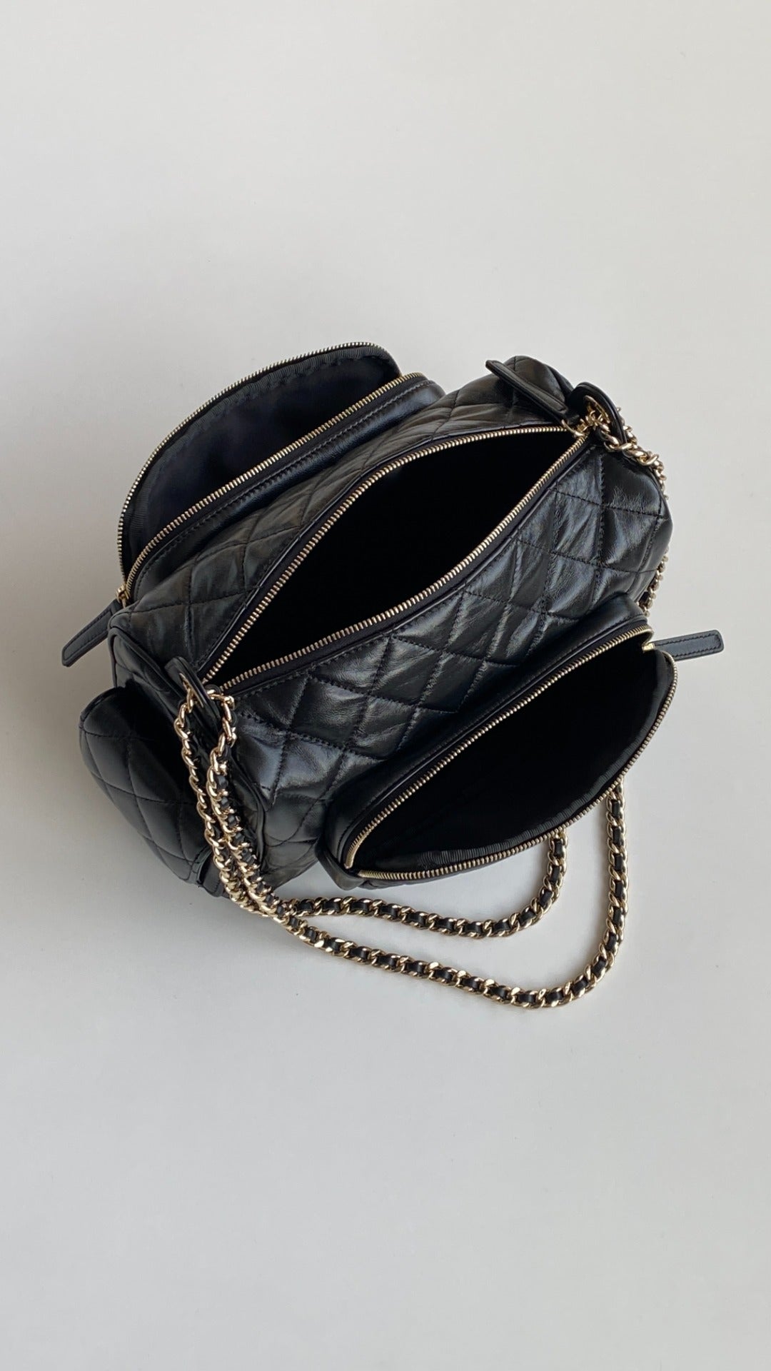 CC 2025 Multi-Pockets Camera Case Bag Black Calfskin