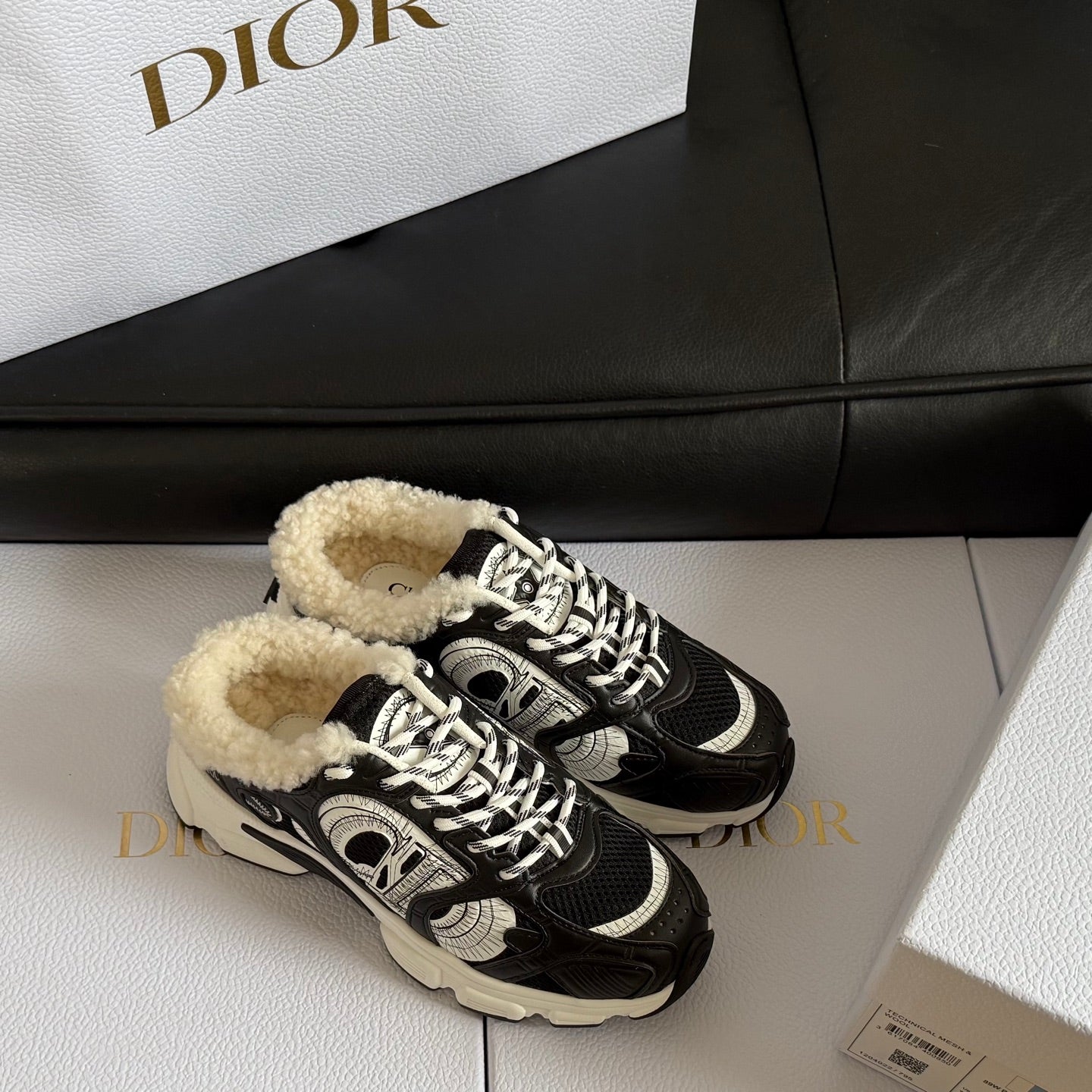 Dior 25 Chrono Sneakers Black Cream Mesh Calfskin 531389