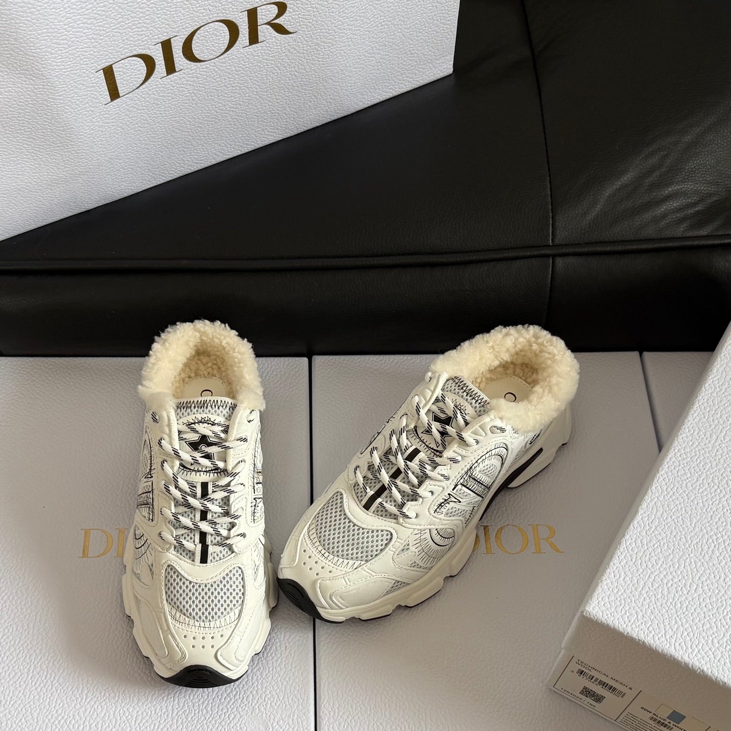 Dior 25 Chrono Sneakers Cream Black Mesh Calfskin 531390
