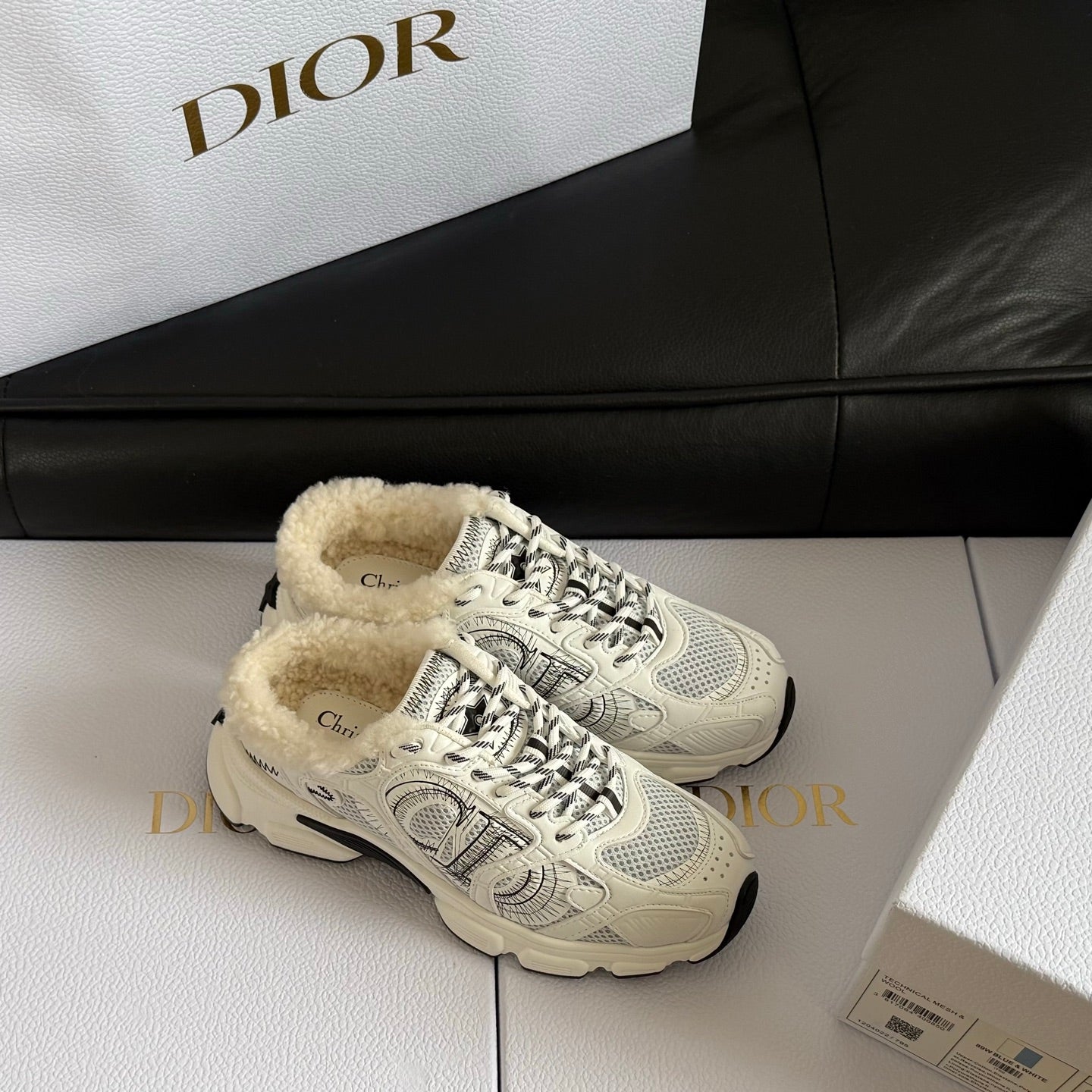 Dior 25 Chrono Sneakers Cream Black Mesh Calfskin 531390