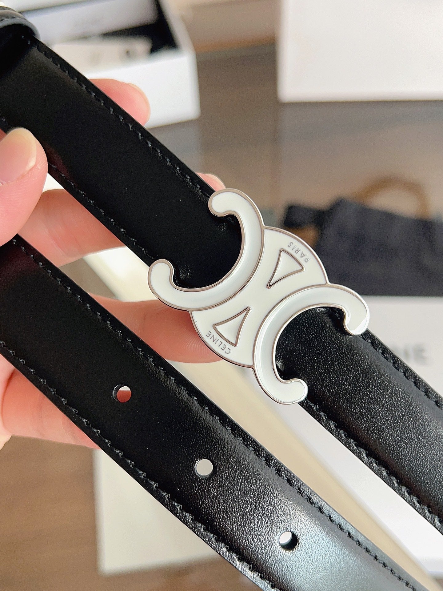 CL White 25mm Triomphe Enamel Black White Cowhide 615279