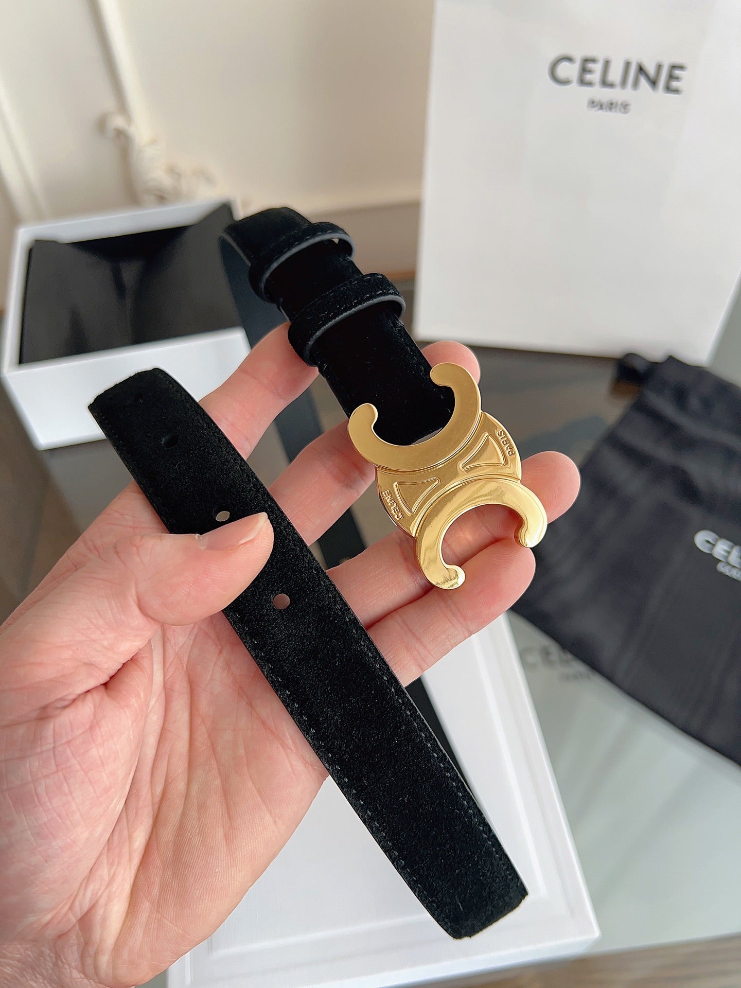 CL Gold 25mm Triomphe Black Suede 616258