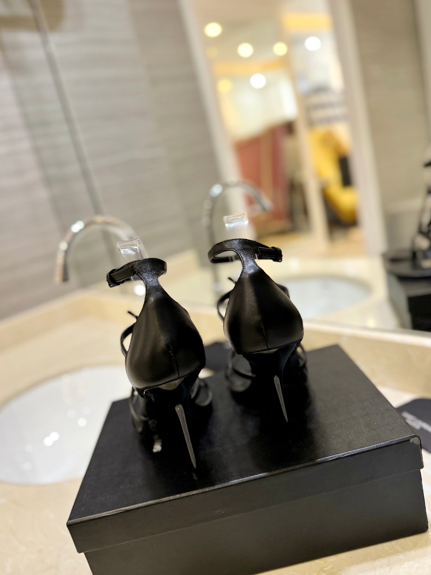 SL CASSANDRA HEELED SANDALS BLACK CALFSKIN