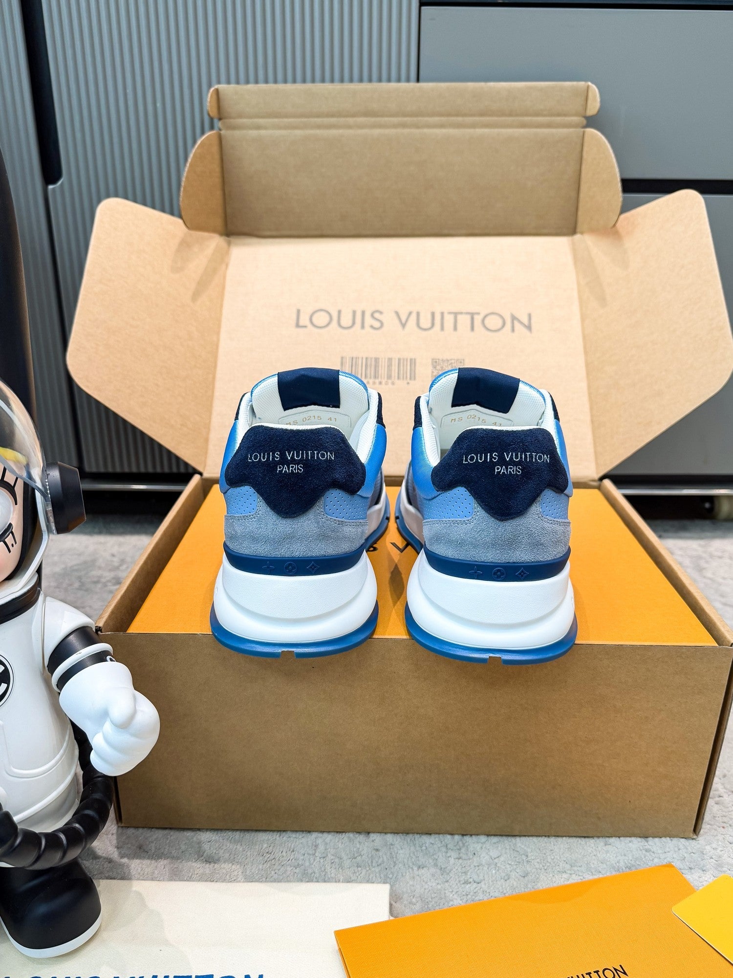 LV 26ss Platform Sneaker Blue Black Mesh Suede 625421