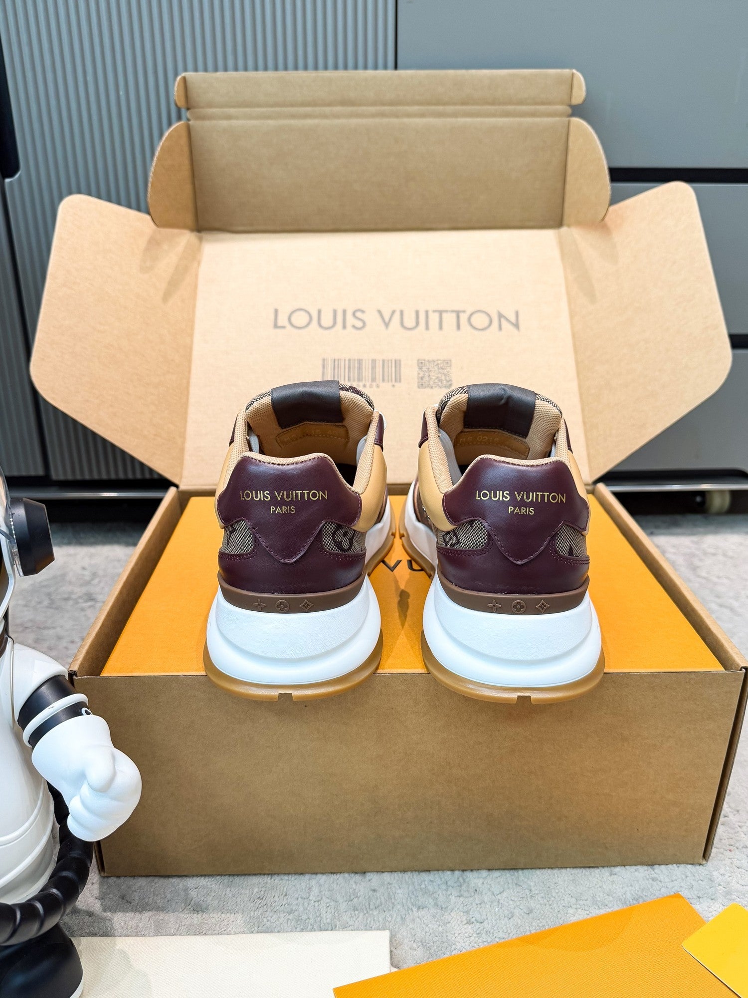 LV 26ss Platform Sneaker Burgundy Beige Black Cowhide 625422