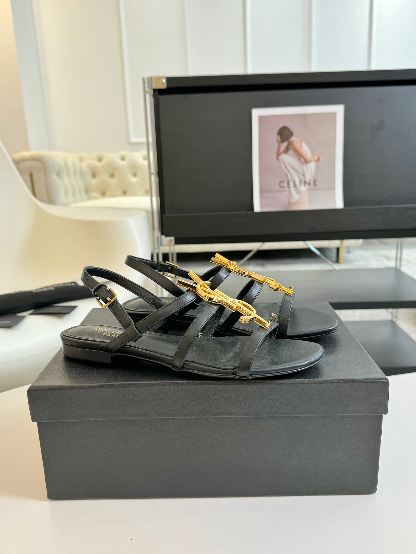 SL CASSANDRA TRIPLE SANDAL FLAT BLACK CALFSKIN