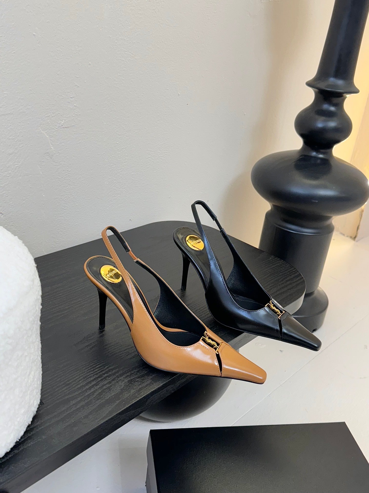 YSL Pointed Toe Slingback 85mm Calfskin