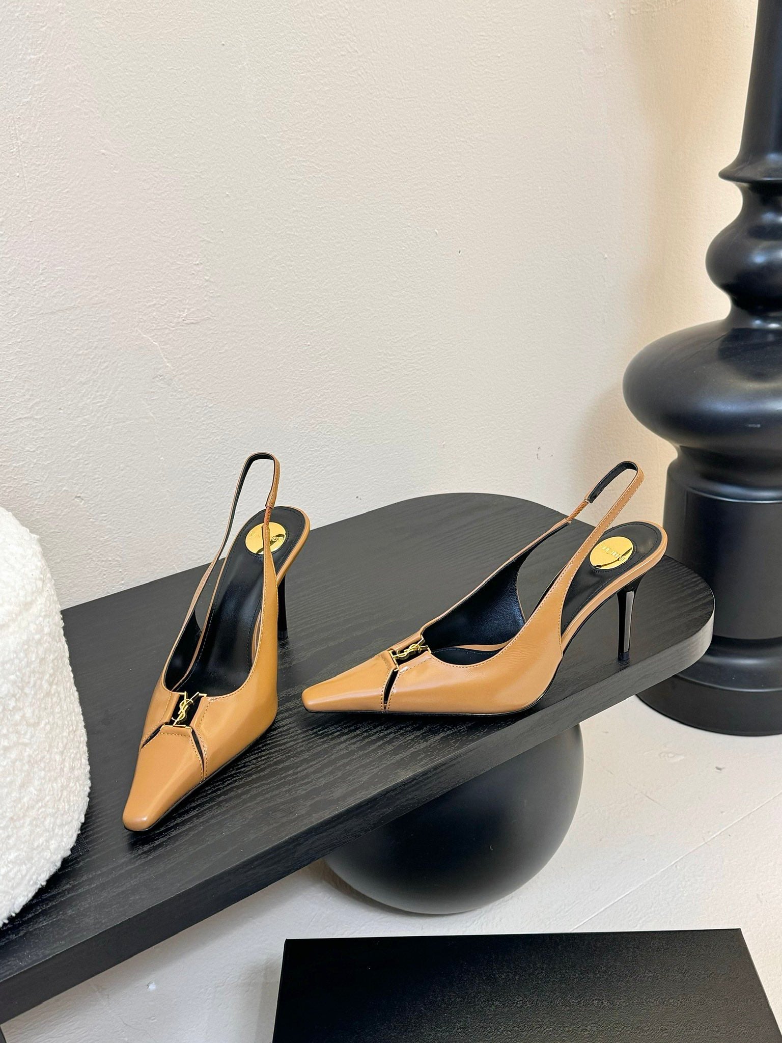 YSL Pointed Toe Slingback 85mm Calfskin