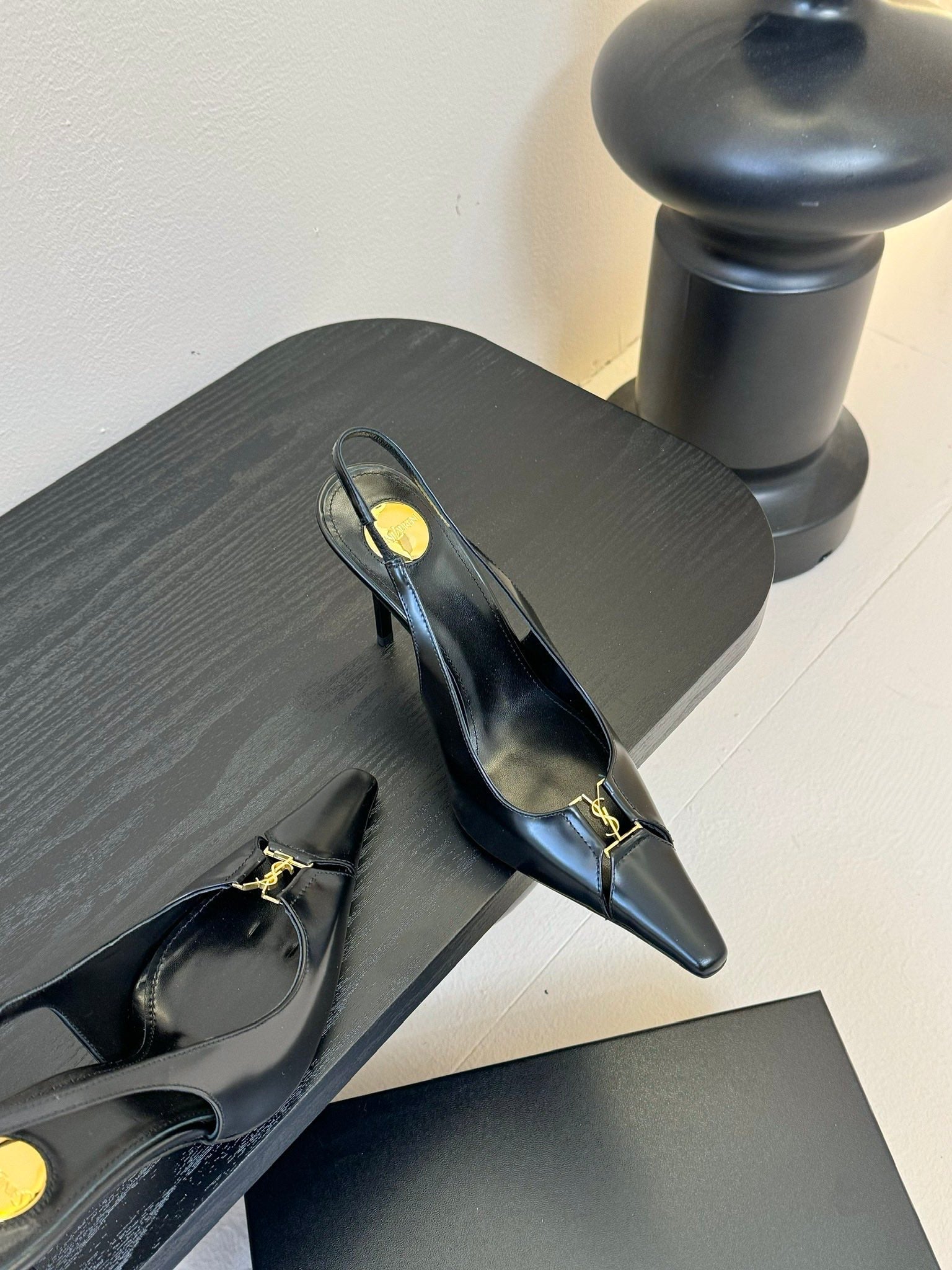 YSL Pointed Toe Slingback 85mm Calfskin