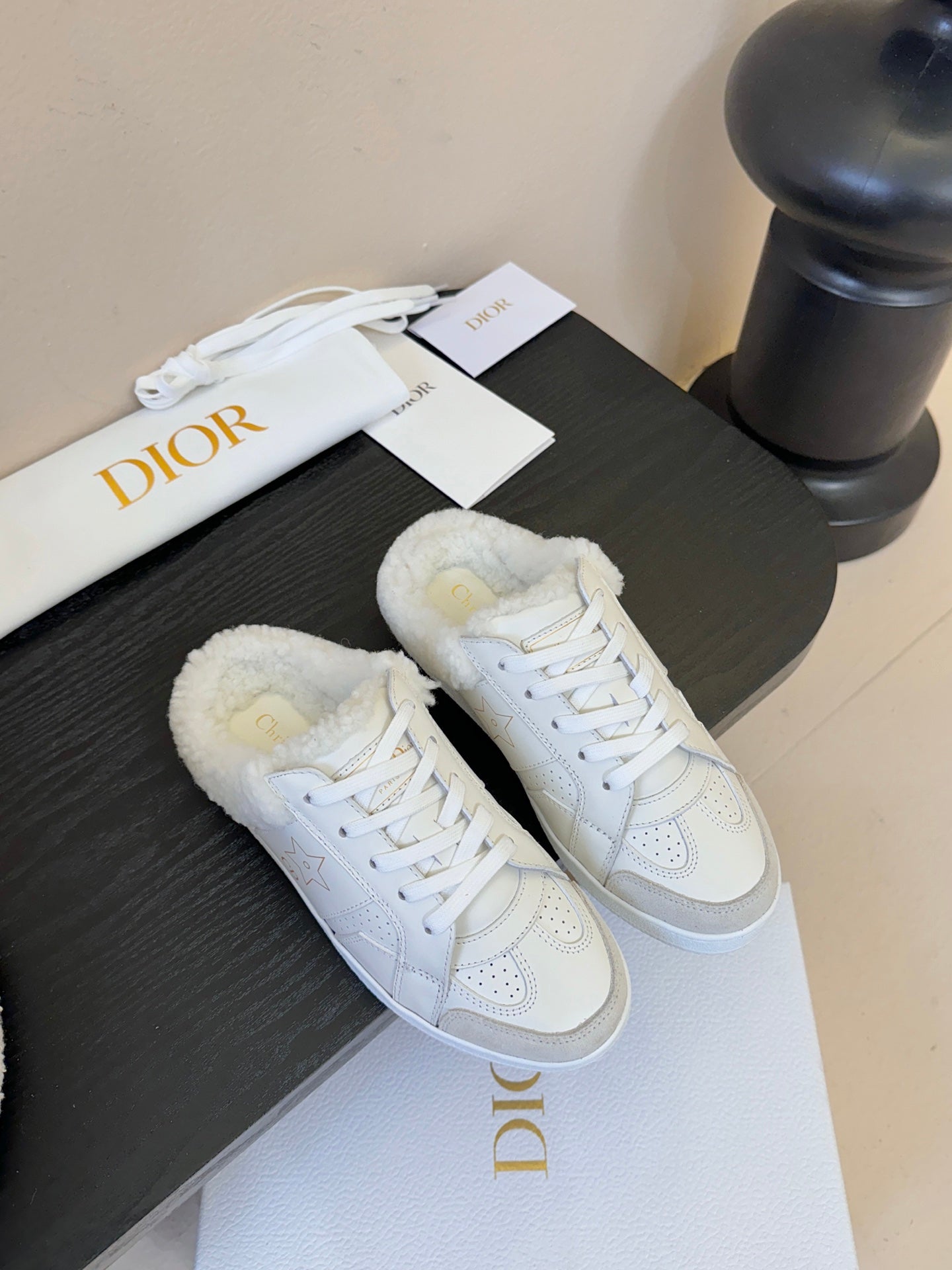 Dior 25 Star Sneaker White Suede Cowhide 530614