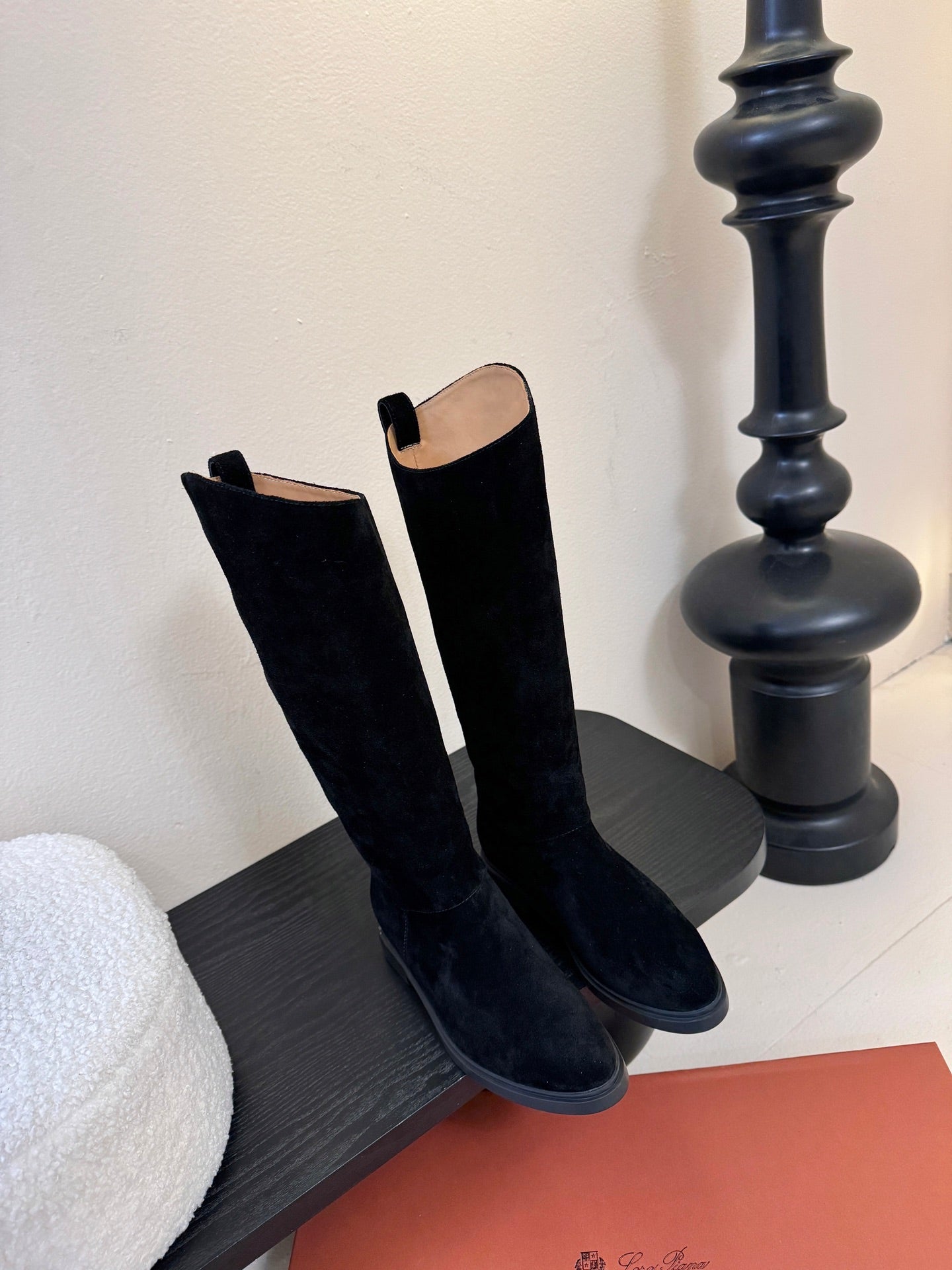 LP 26SS High Boot Black Suede 580941