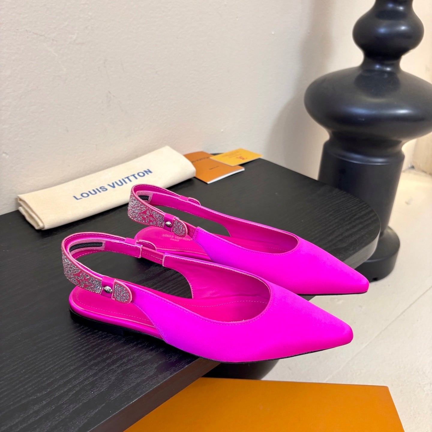 LV 26ss Legacy Slingback Flat Hot Pink Silk 627250