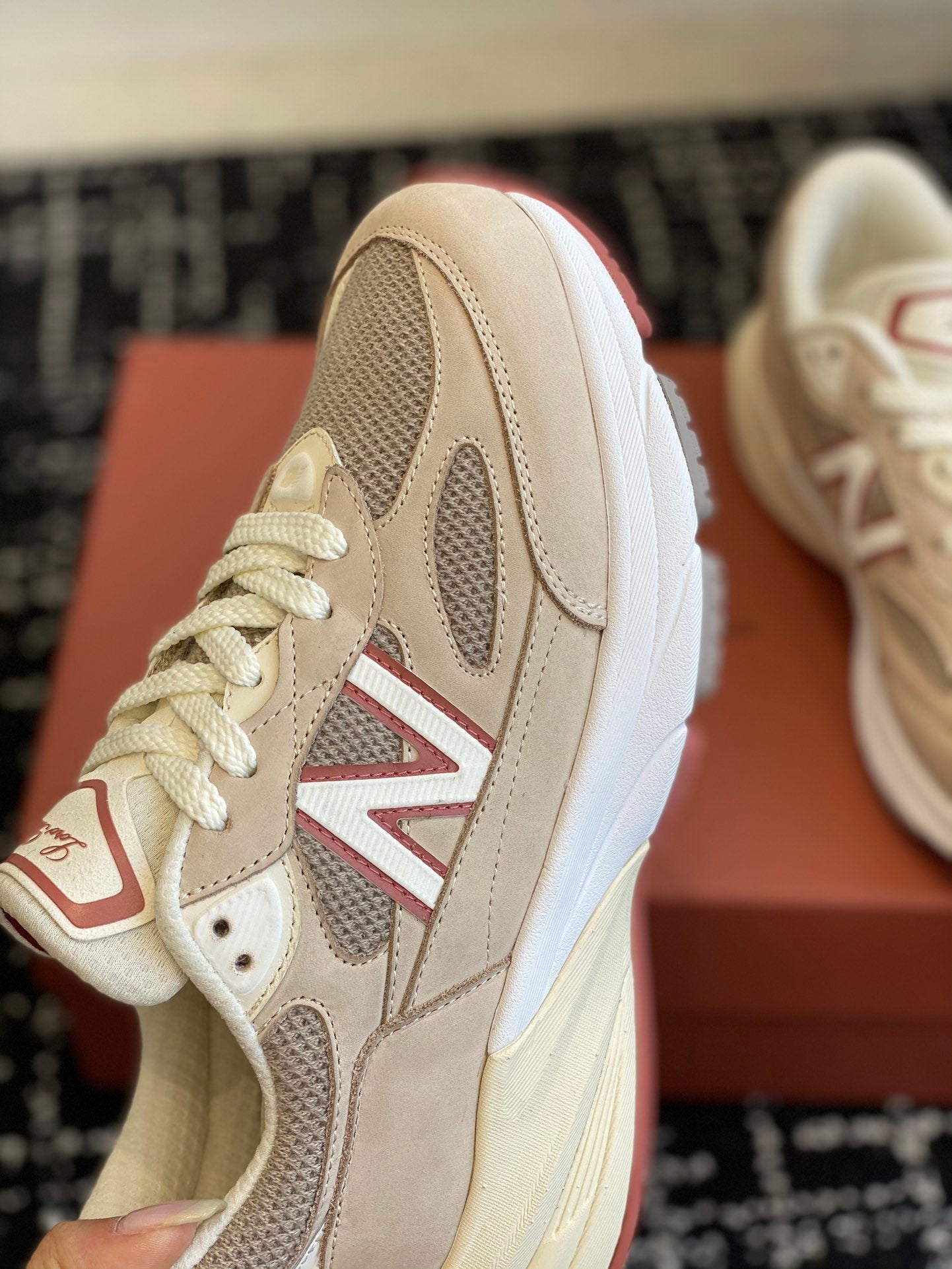 LP x NB 990v6 Sneaker 45mm dark grey dark pink calfskin and mesh fabric