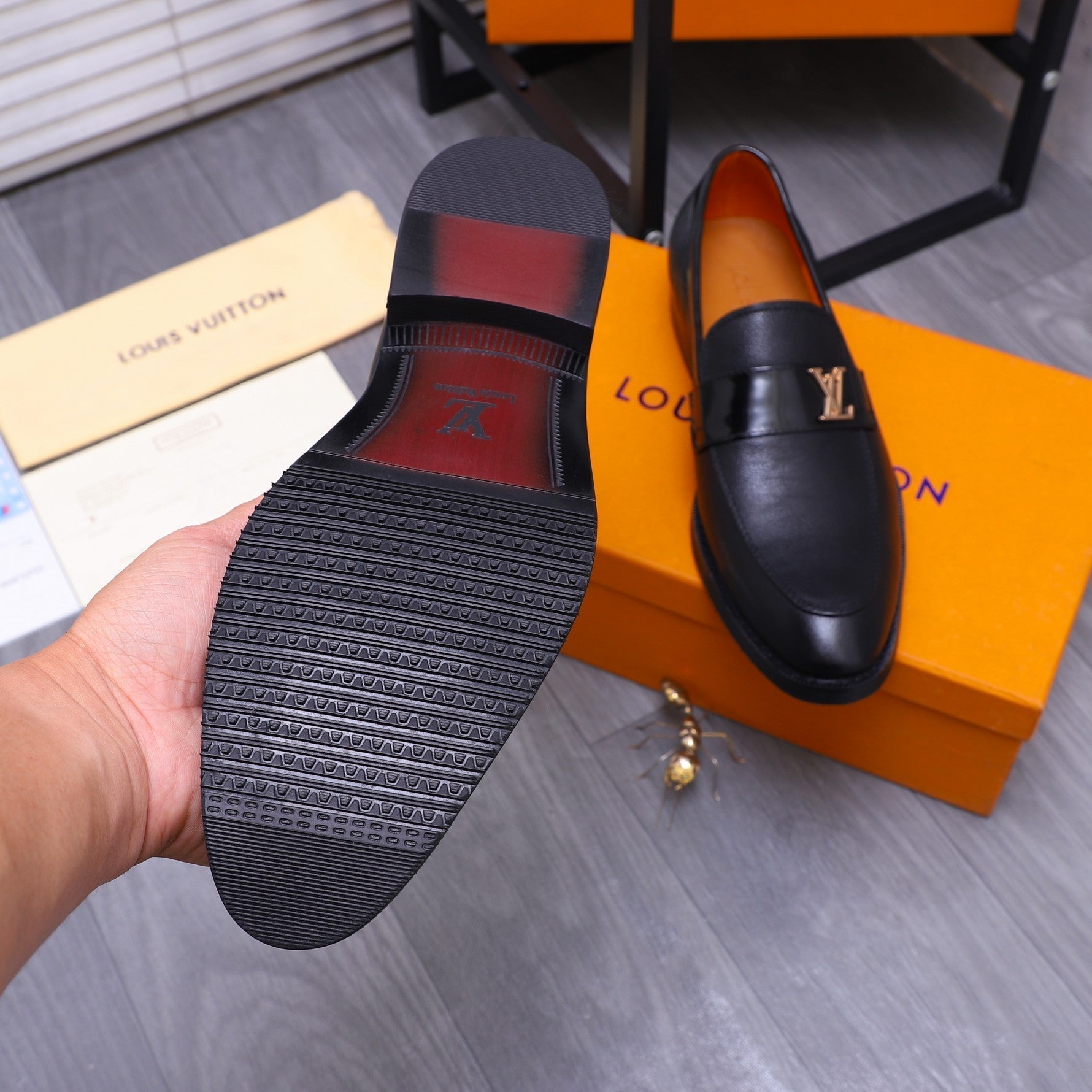 LV SAINT GERMAIN LOAFER BLACK GRAIN CALFSKIN