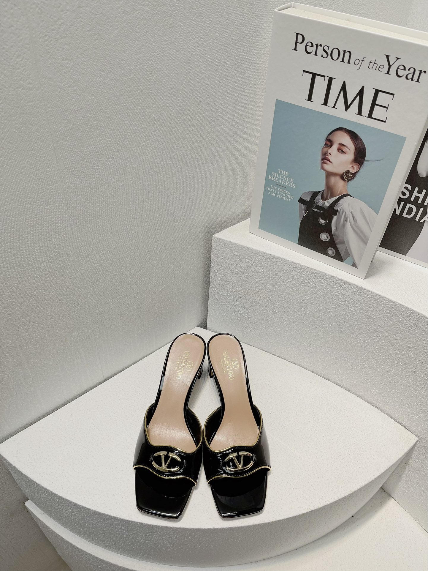 VT Mid Heel Mule Sandal Black Sheepskin 292757