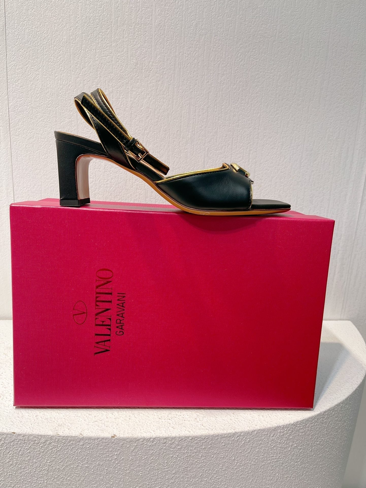 VT Sandals Heels 50mm Black Cowhide 292767