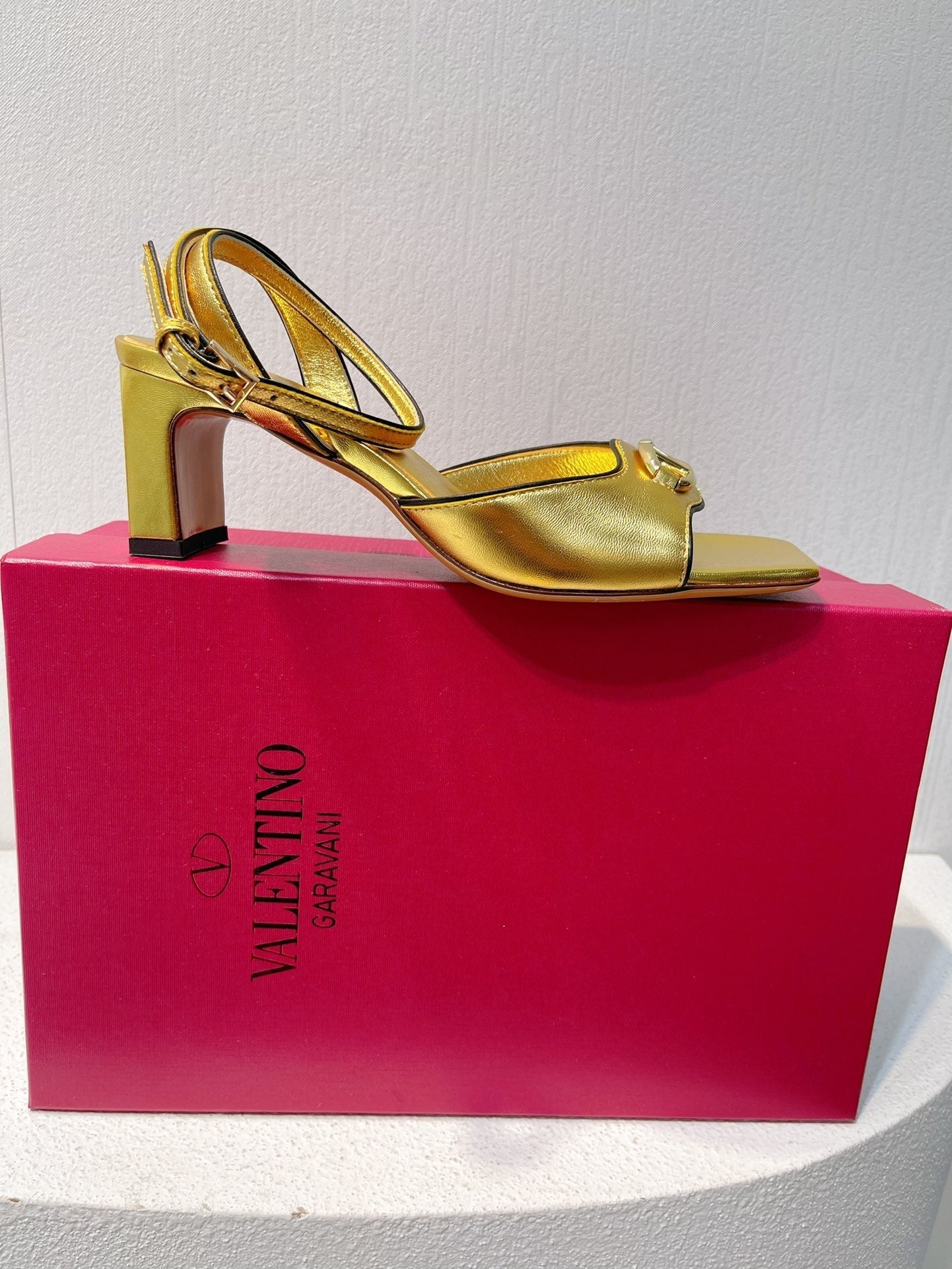 VT Sandals Heels 50mm Gold Cowhide 292774