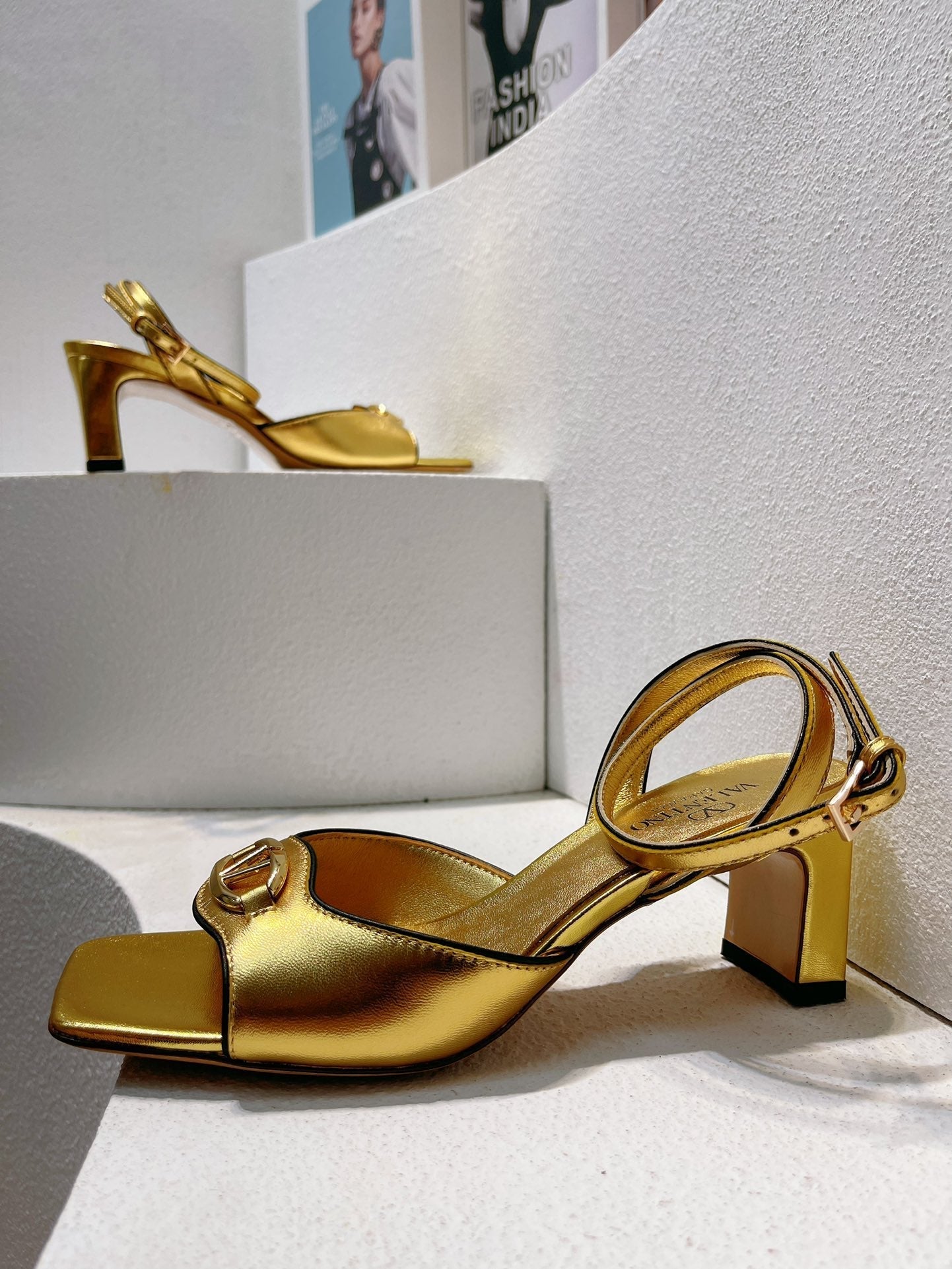 VT Sandals Heels 50mm Gold Cowhide 292774