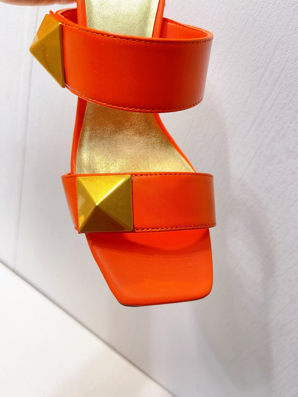 VT One Stud Leather Sandals Orange Cowhide 292755