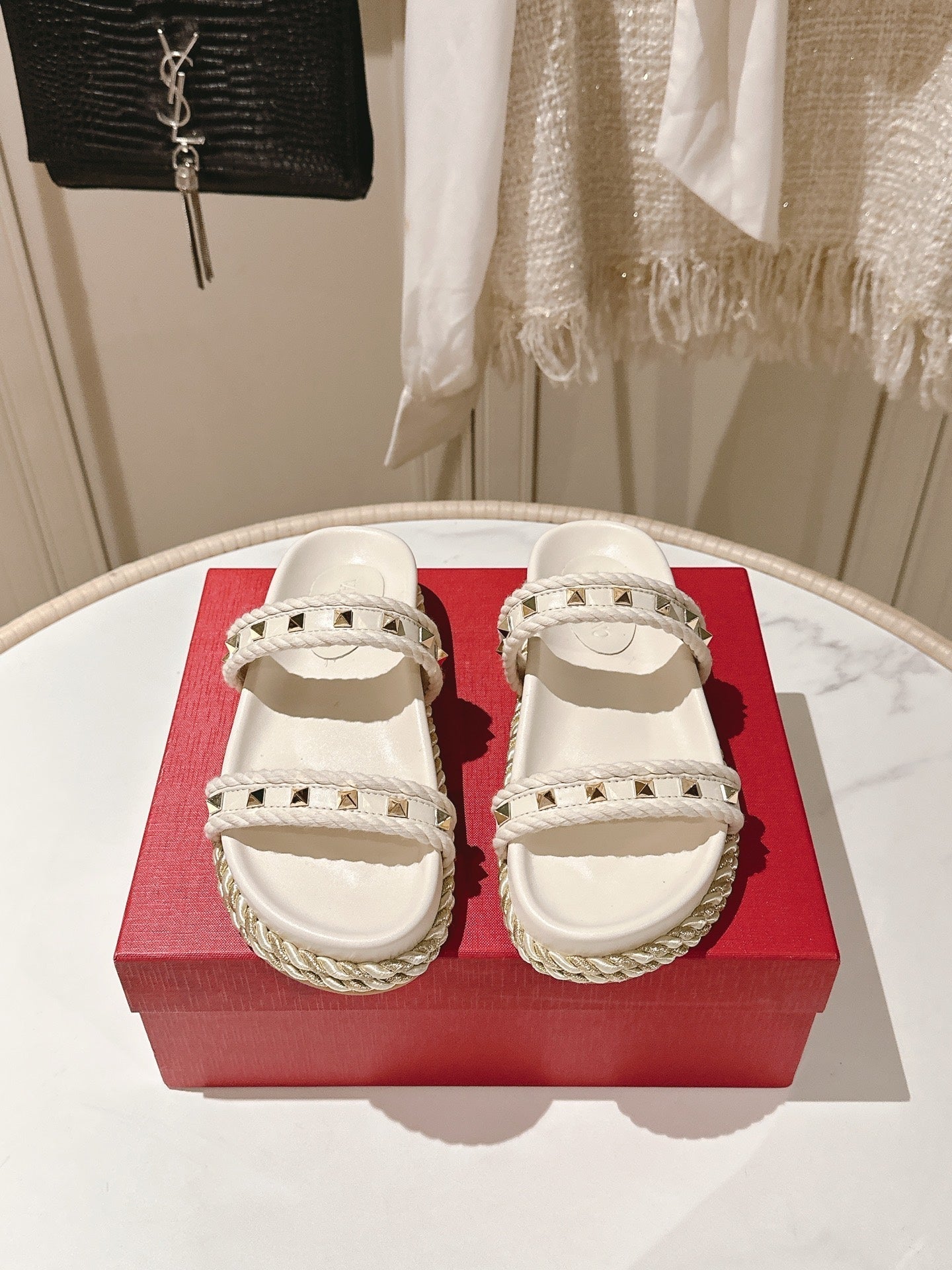 VT Rockstud Sandals White Espadrilles Cowhide 328128