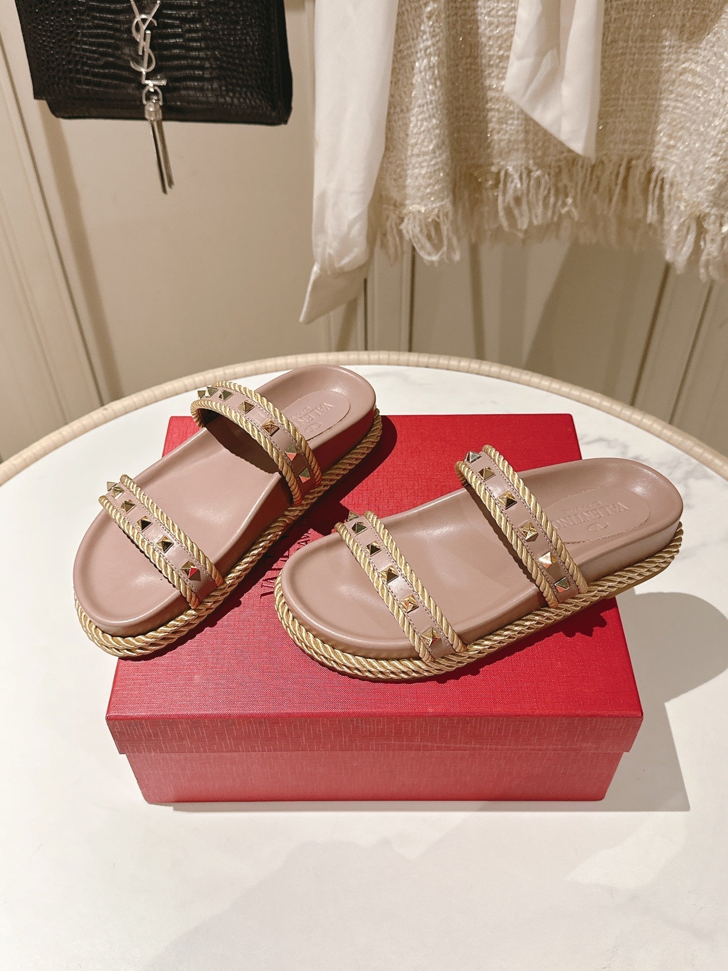 VT Rockstud Sandals Pink Nude Espadrilles Cowhide 328129