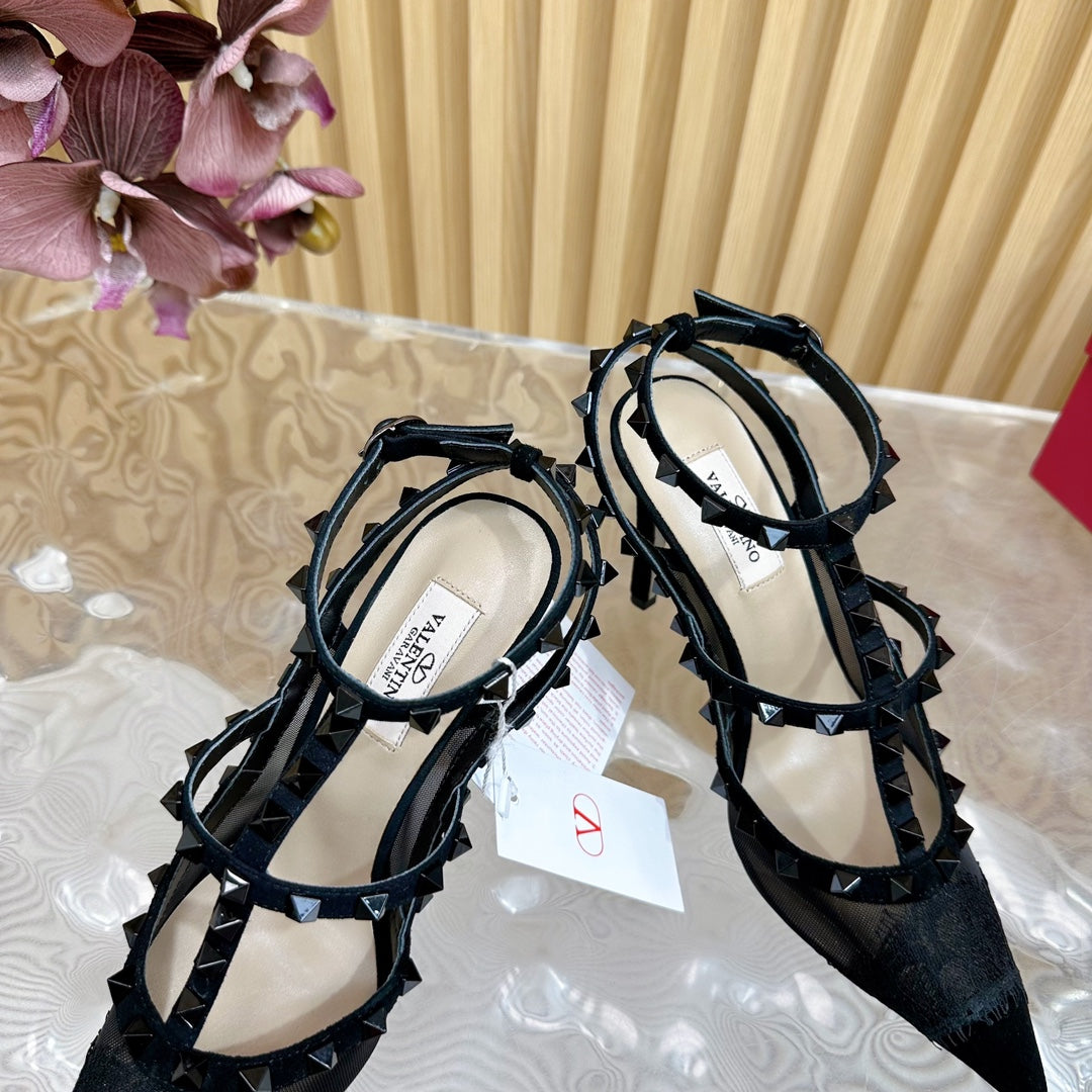 Rockstud Metallic Ankle Strap Pump 95mm Black Lambskin And Lace Fabric 102091