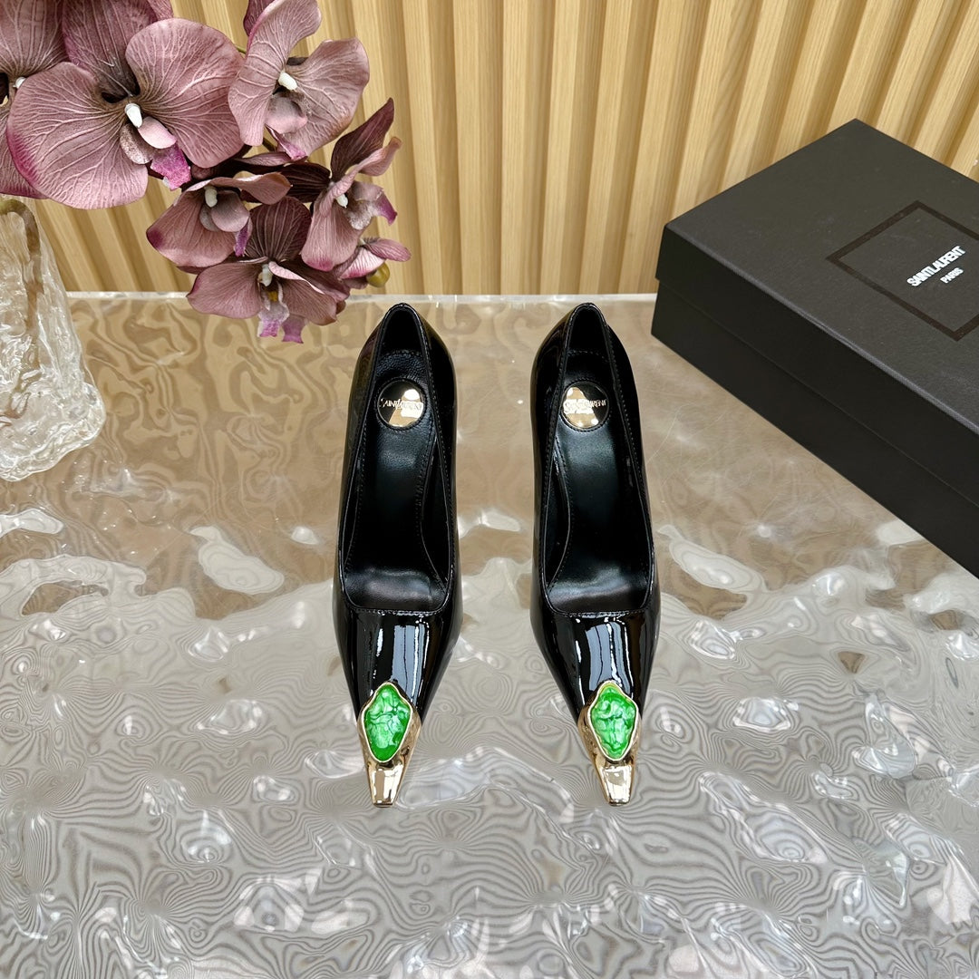 GREEN GEM-STUDDED HIGH PUMPS IN BLACK PATENT CALFSKIN
