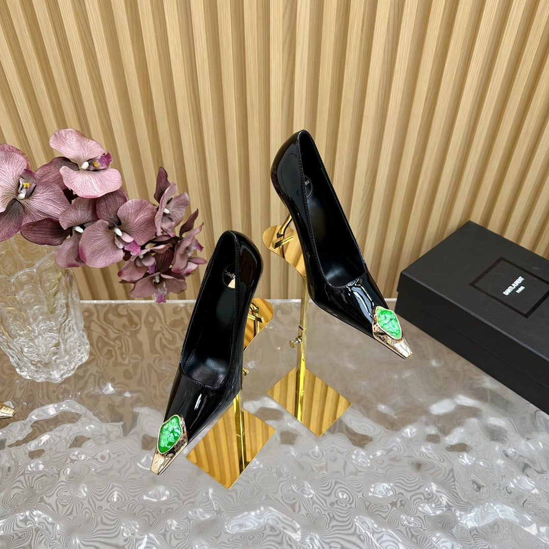 GREEN GEM-STUDDED HIGH PUMPS IN BLACK PATENT CALFSKIN