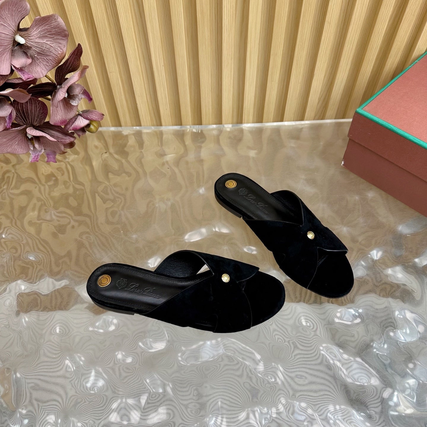 LP Vera Sandal Black Sheepskin 307963