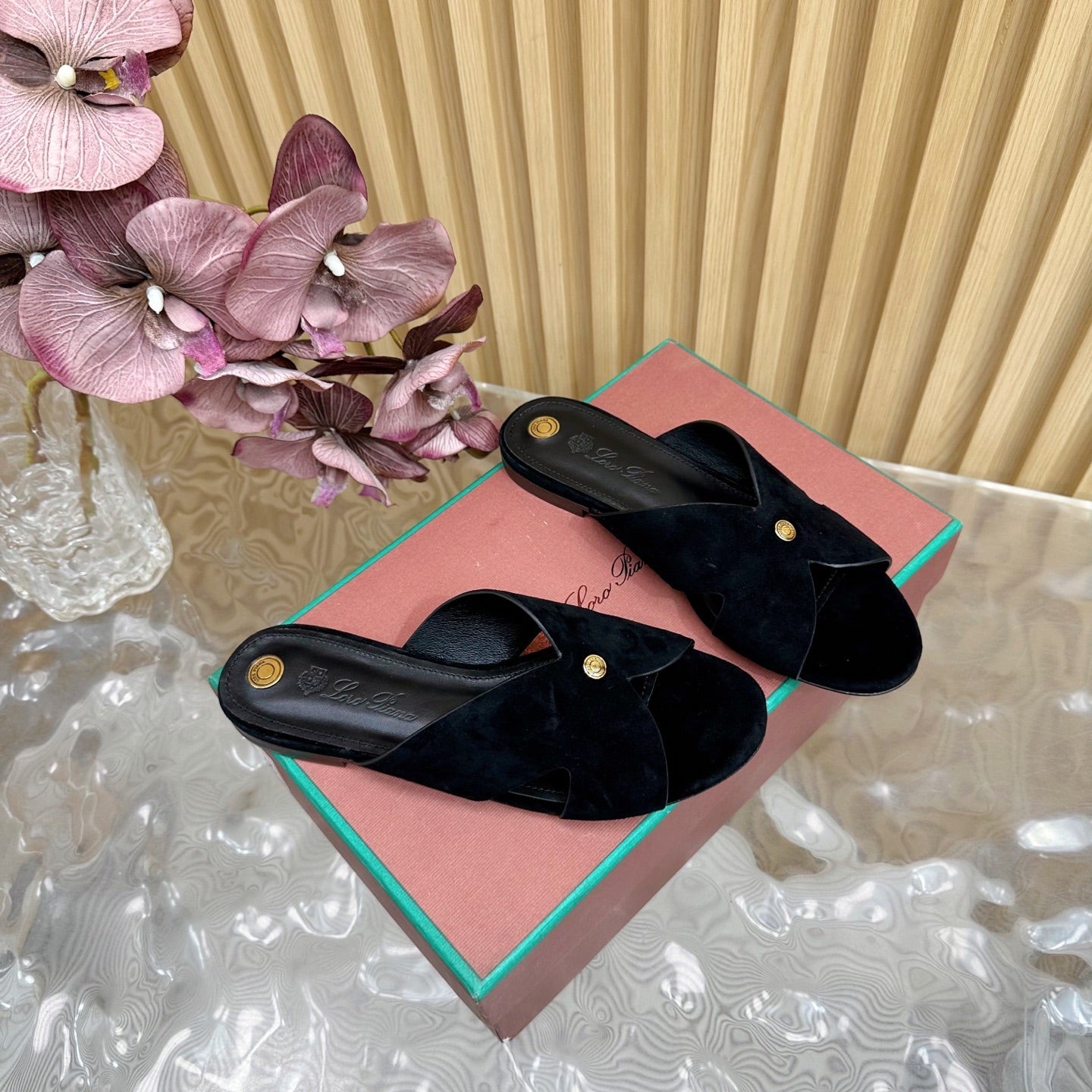 LP Vera Sandal Black Sheepskin 307963