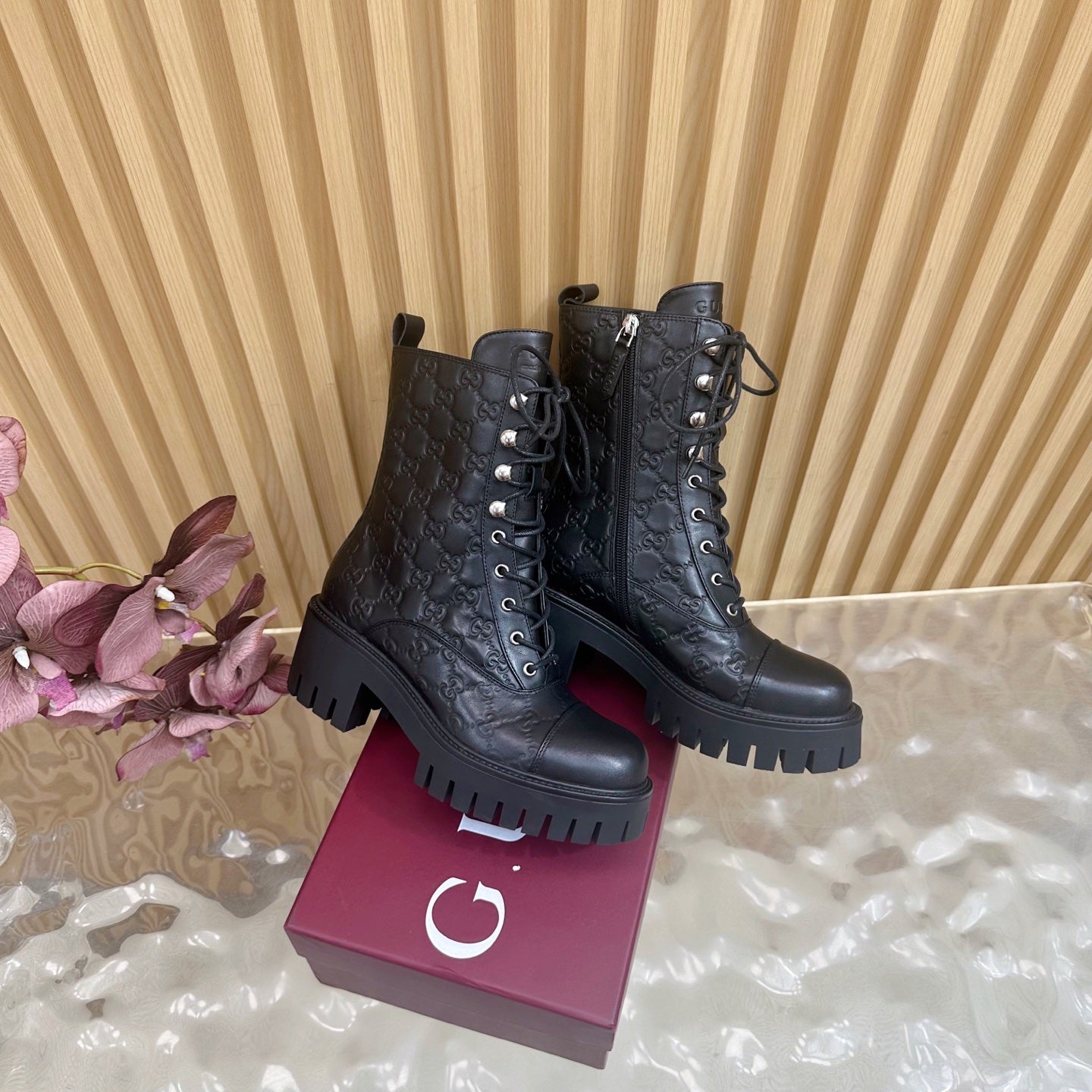 Gucci 2025 Boot Black Embossed Cowhide 498049