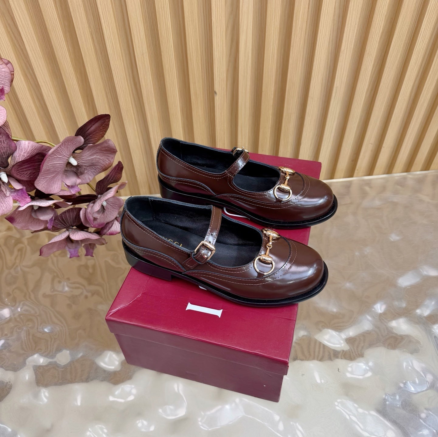 GG 26 Slip-on Dark Brown Sheepskin 589462