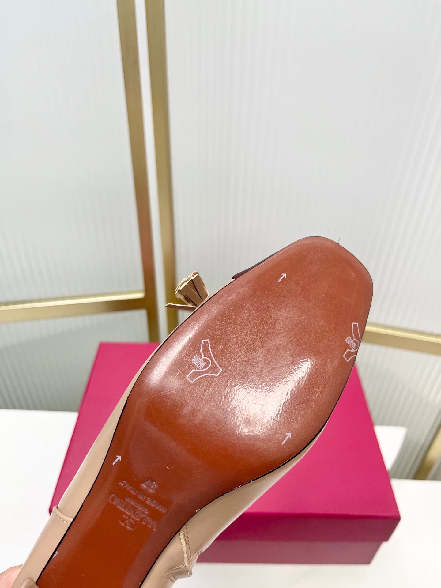 Valentino 2025 Bow Square Toe  Zipper Ankle Boot Beige Burgundy Cowhide 549734