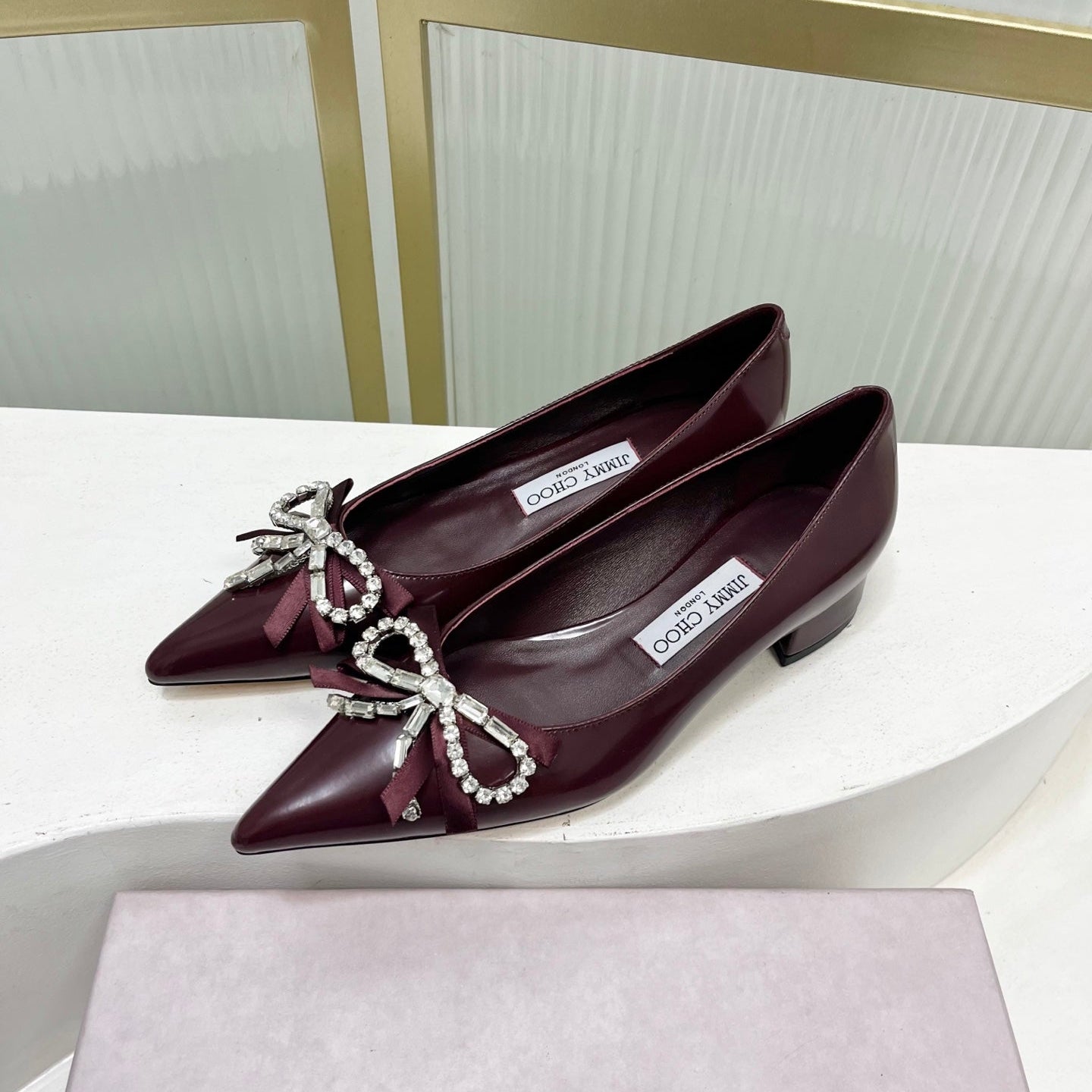 Jimmy 26s Pointed Toe Pump 25 Burgundy Cowhide 605964