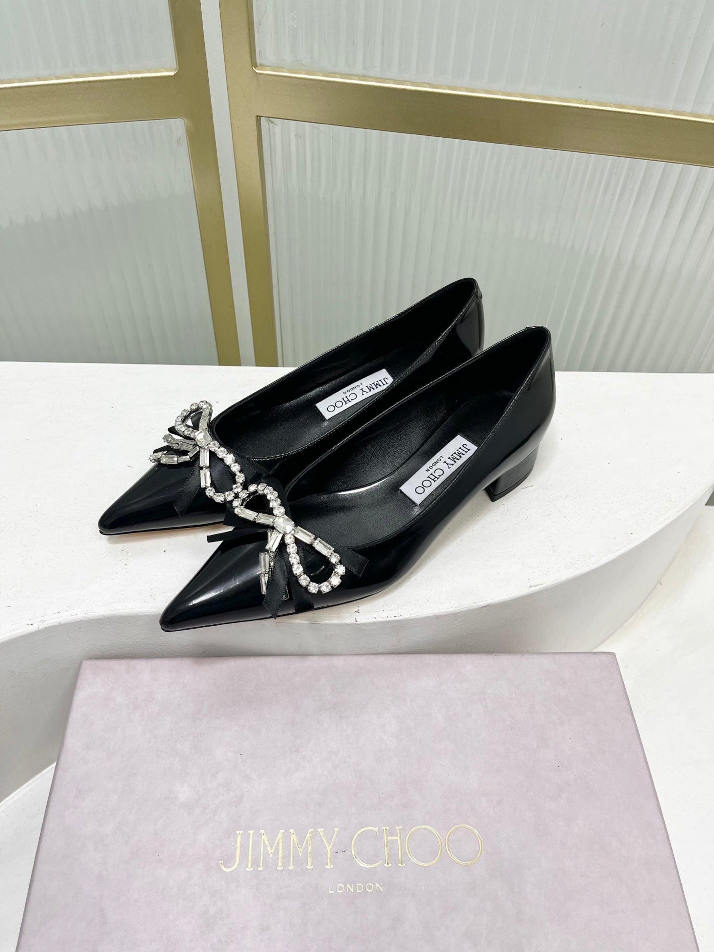 Jimmy 26s Pointed Toe Pump 25 Black Patent Cowhide 605965